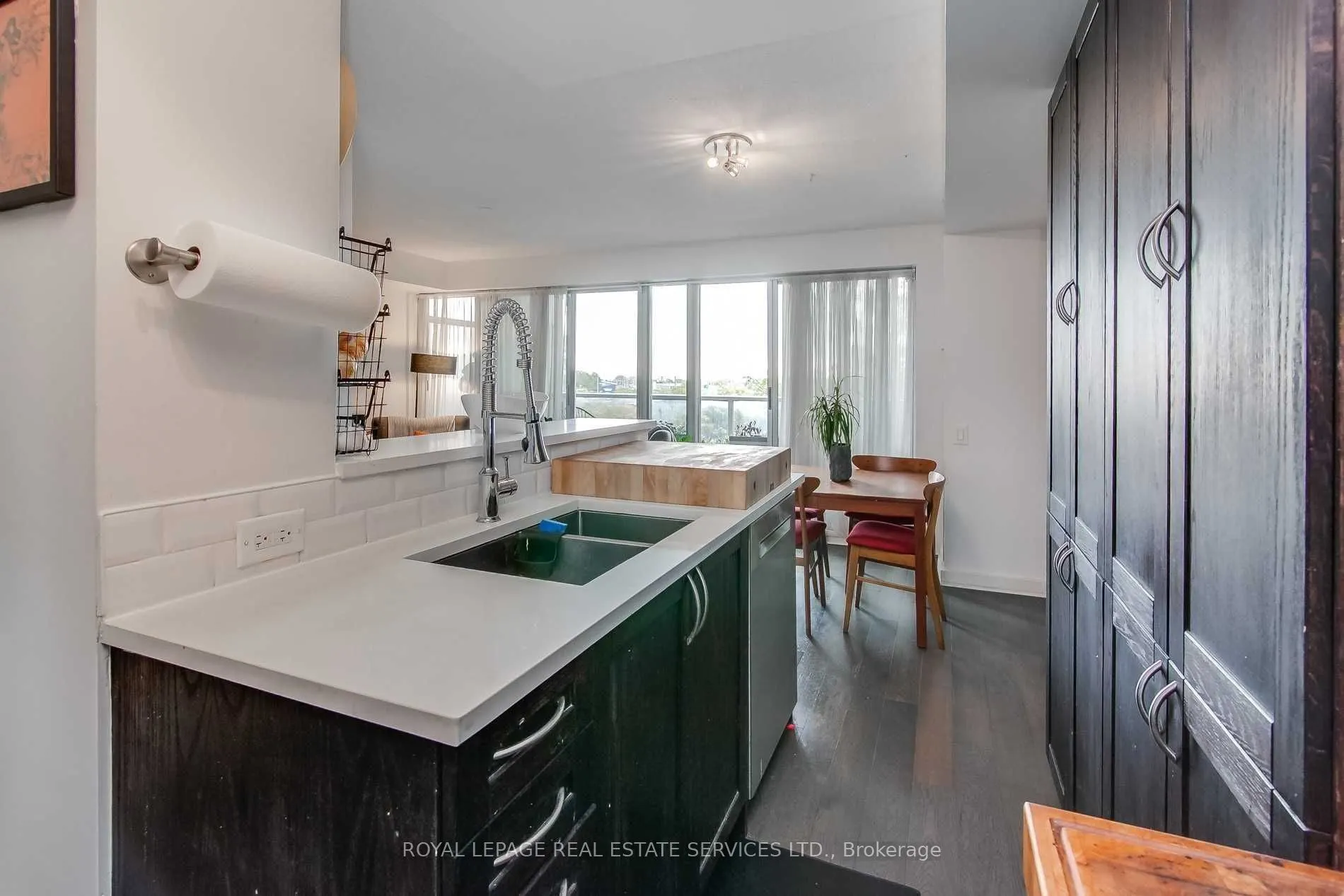 1040 The Queensway, #313