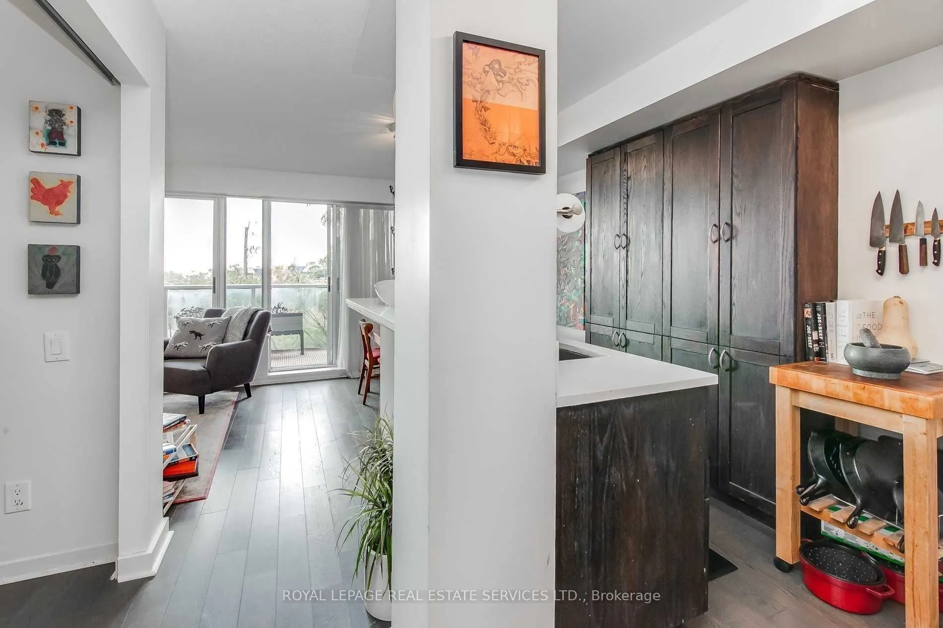 1040 The Queensway, #313