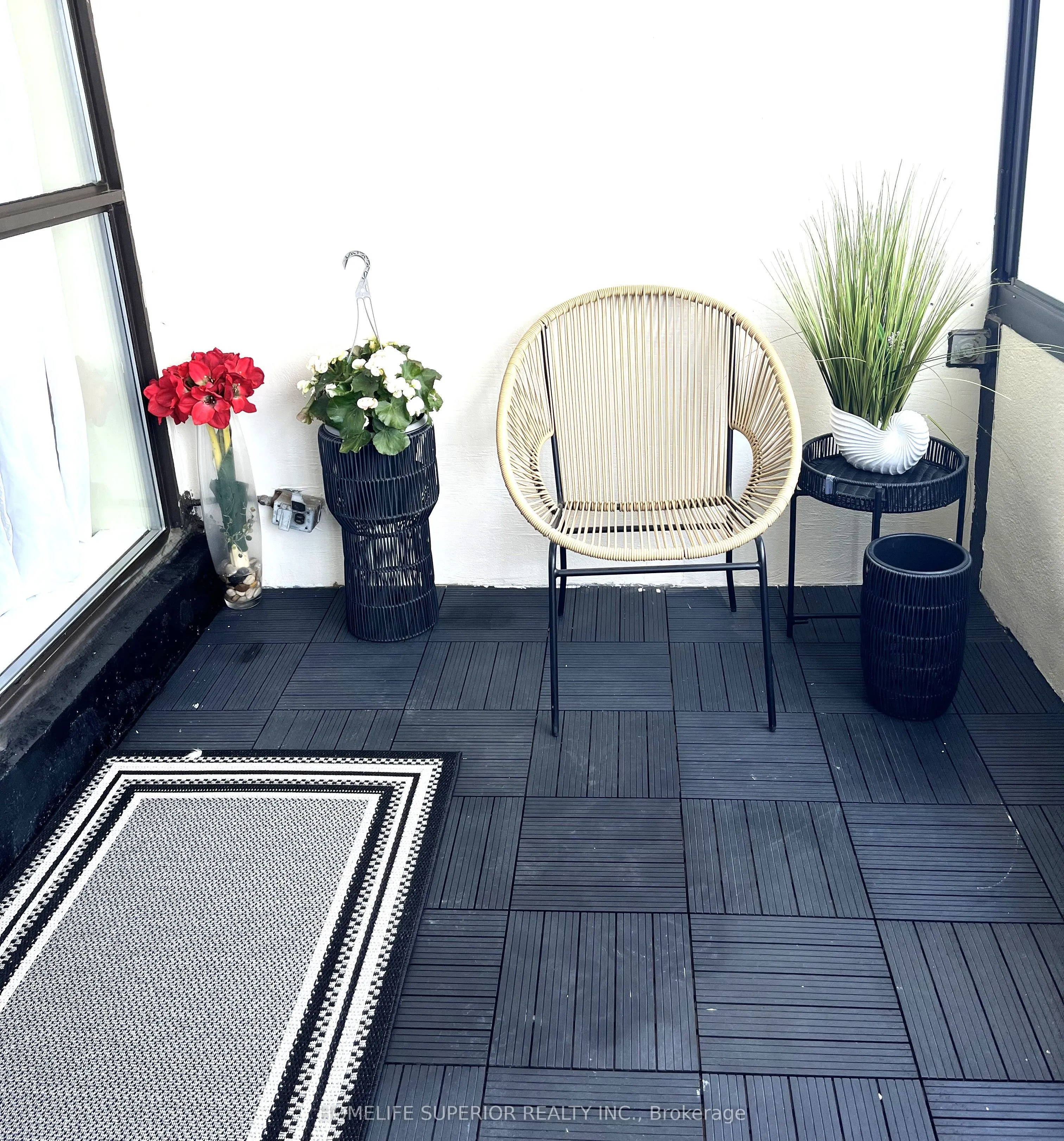 25 Kensington Road, #1011