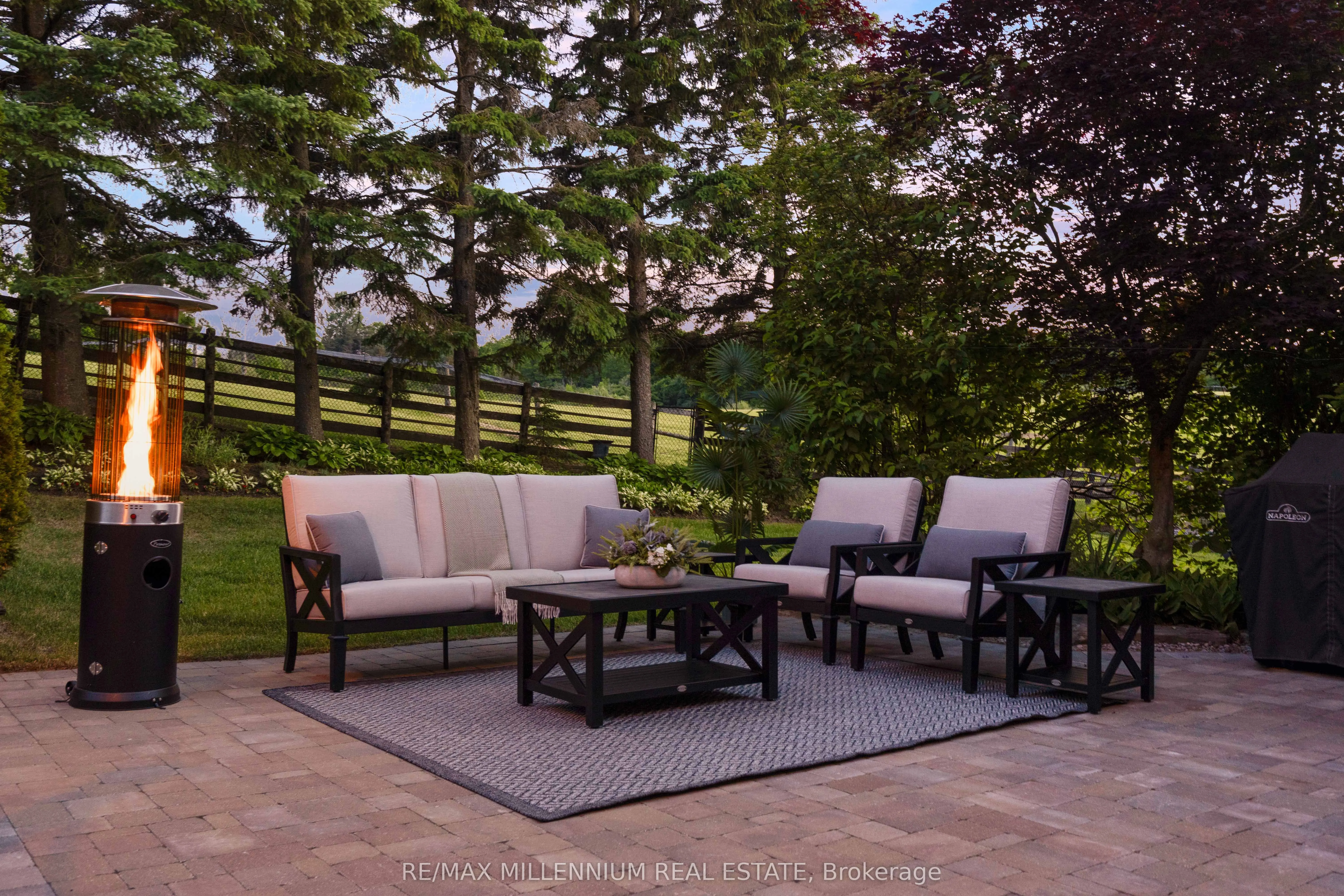 16718 Caledon/king Townline N