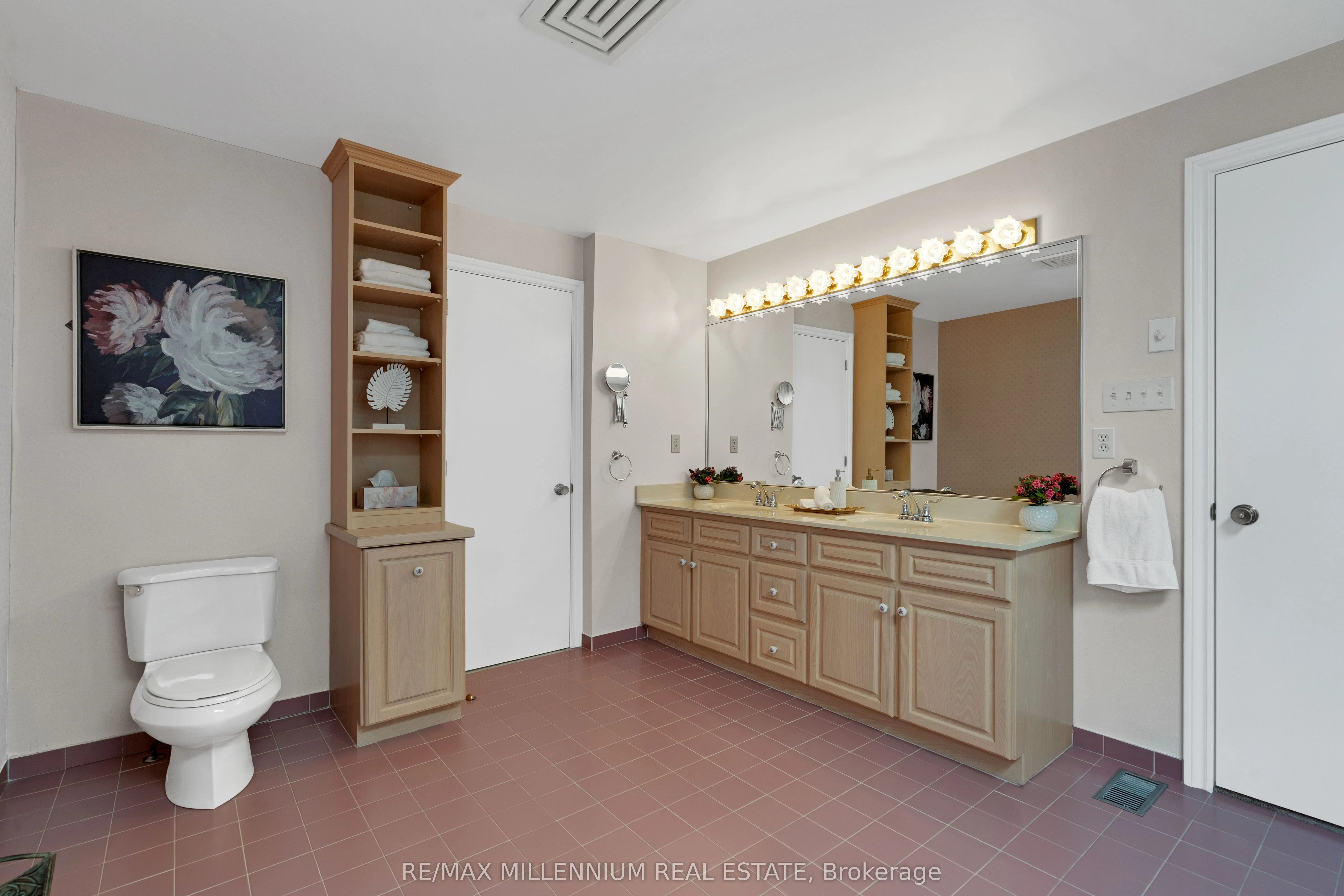 16718 Caledon/king Townline N