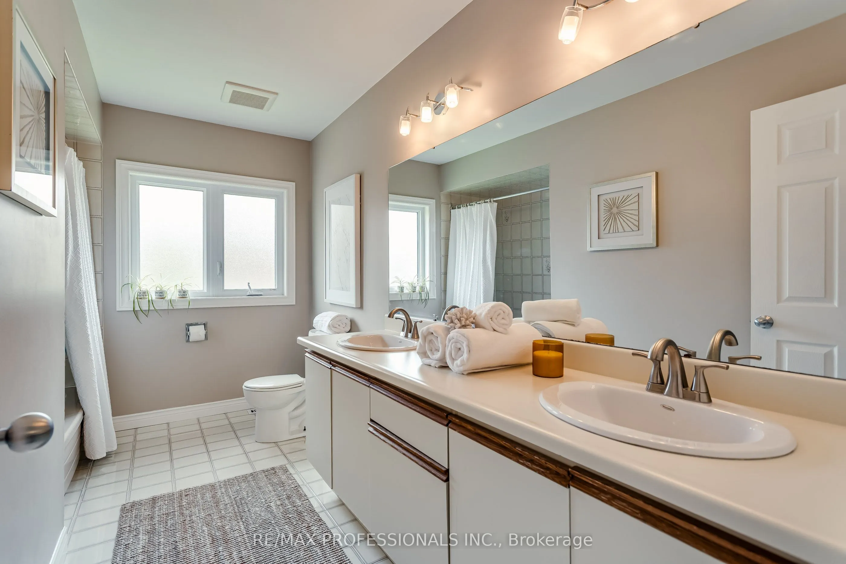 3588 Thorpedale Court N