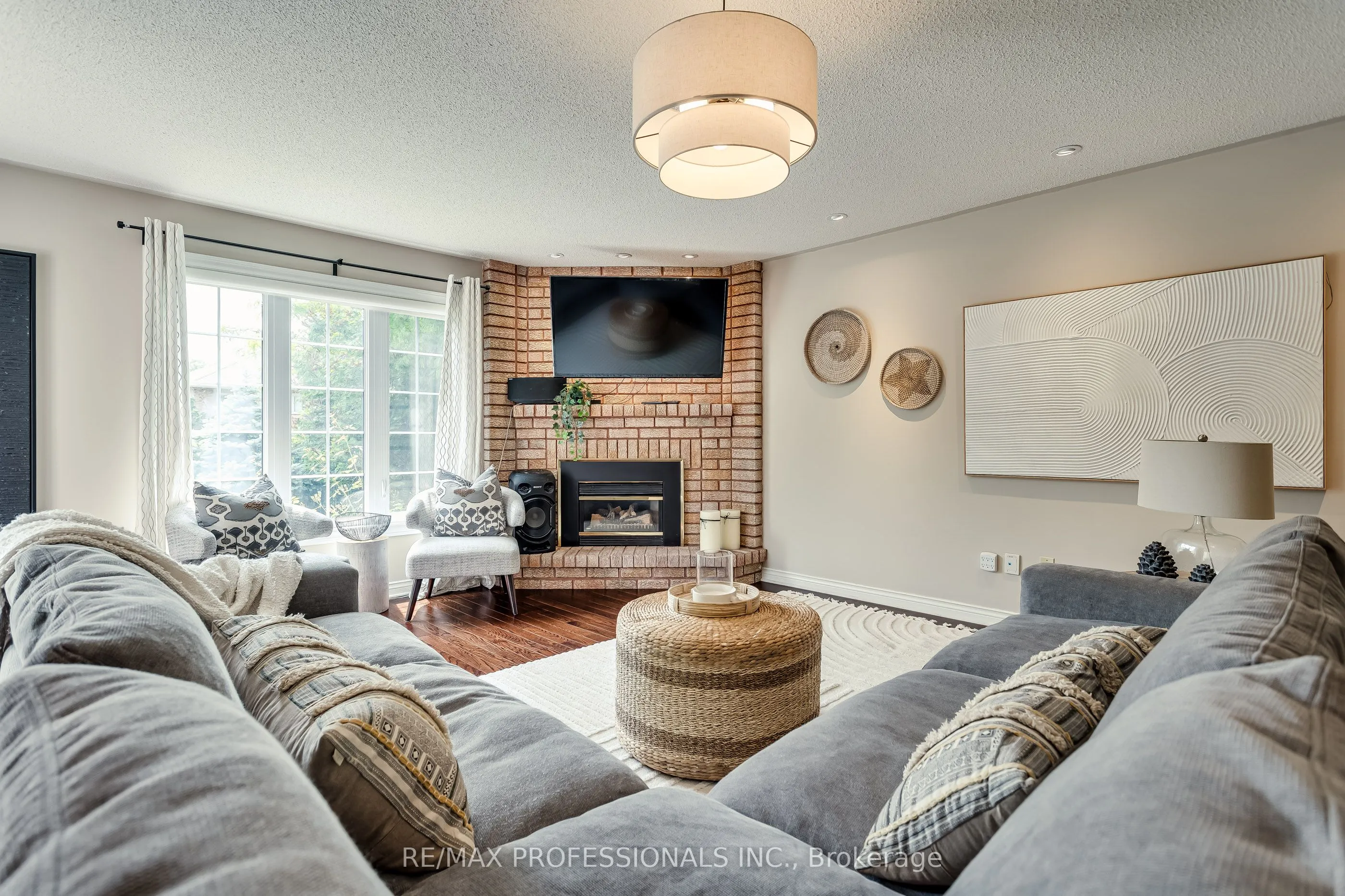 3588 Thorpedale Court N