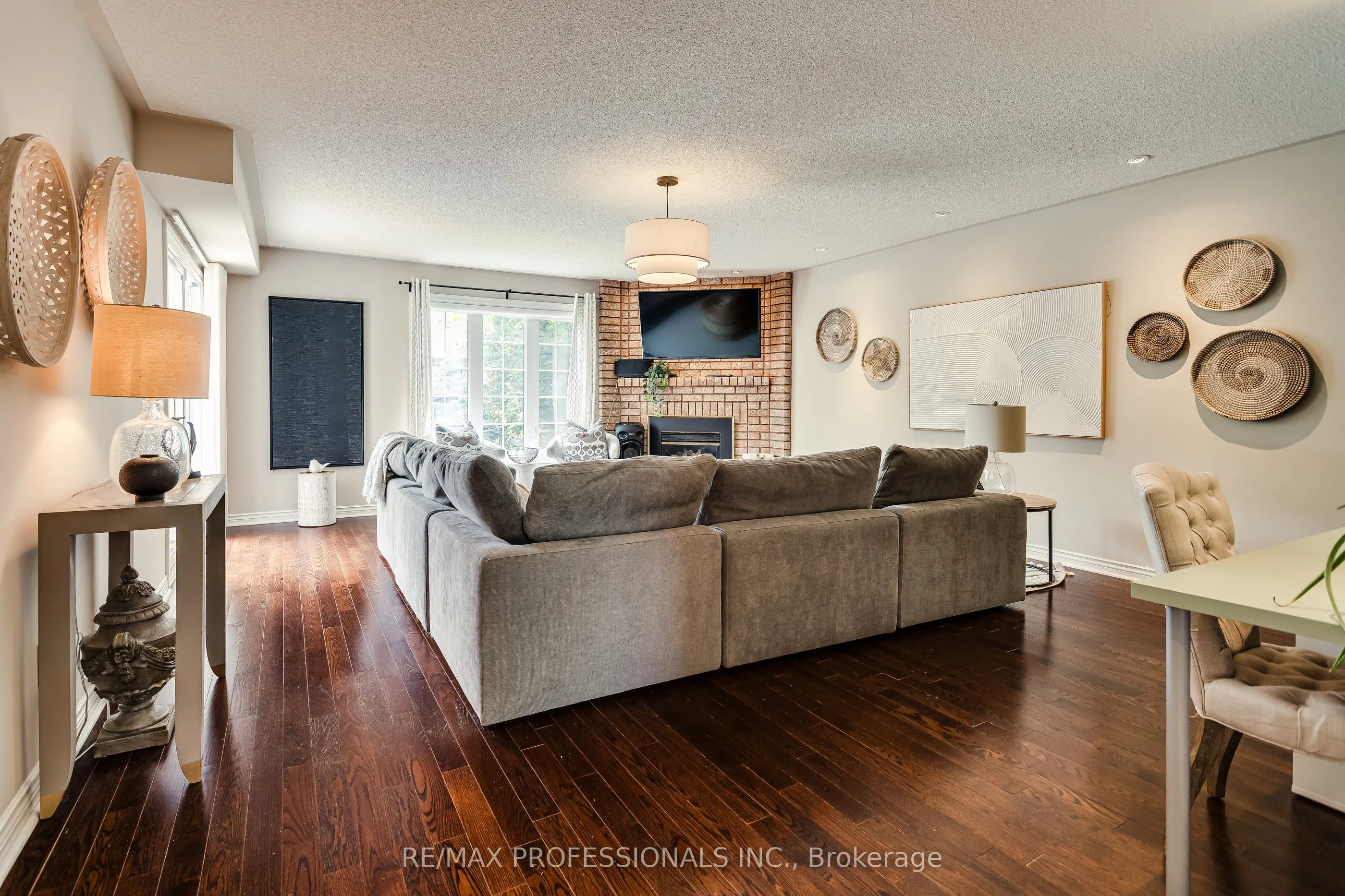 3588 Thorpedale Court N