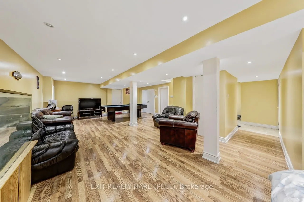 212 Vodden Street W