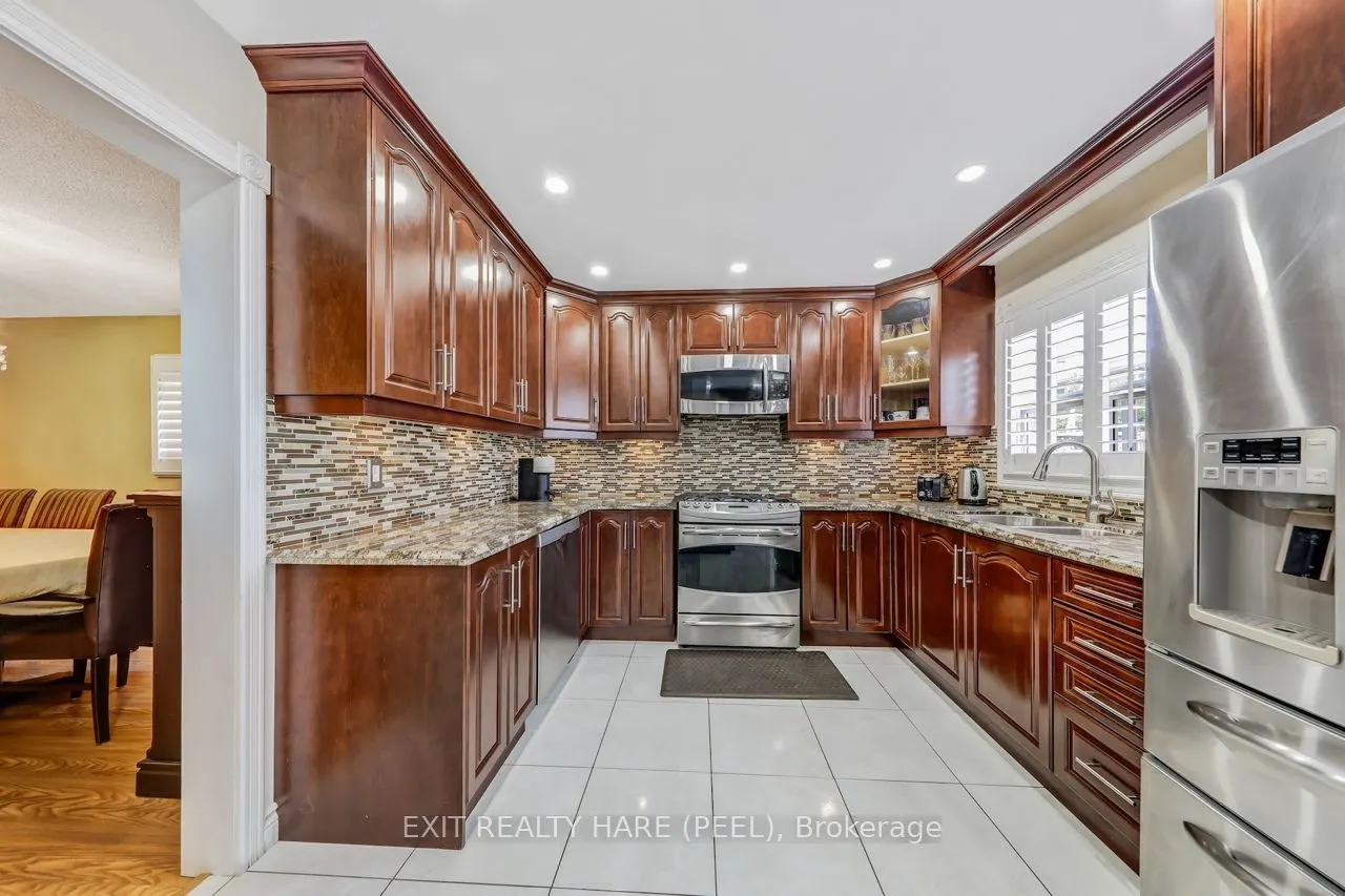 212 Vodden Street W
