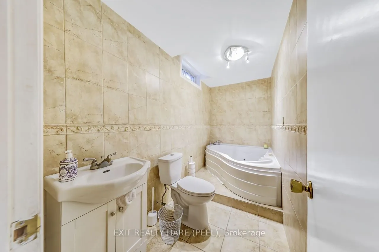 212 Vodden Street W