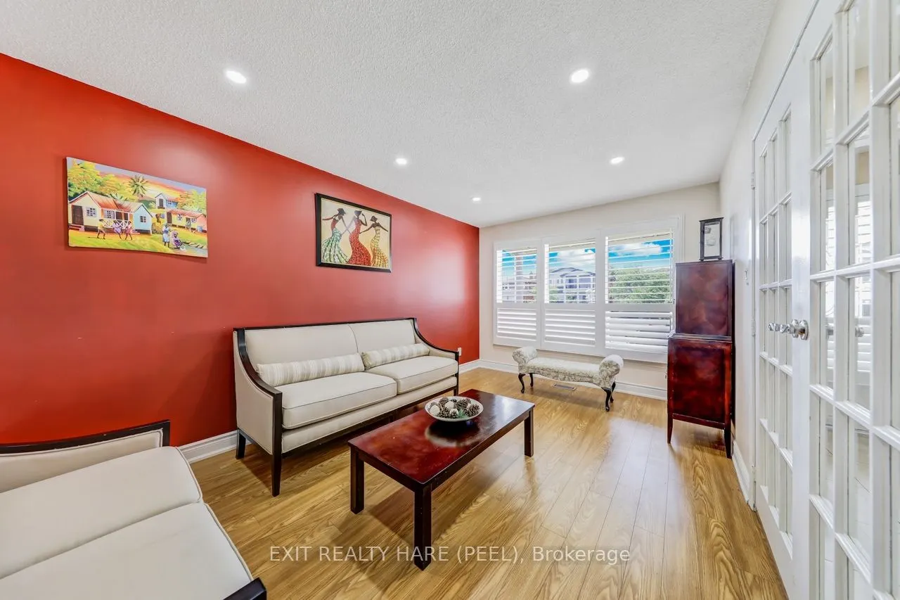 212 Vodden Street W
