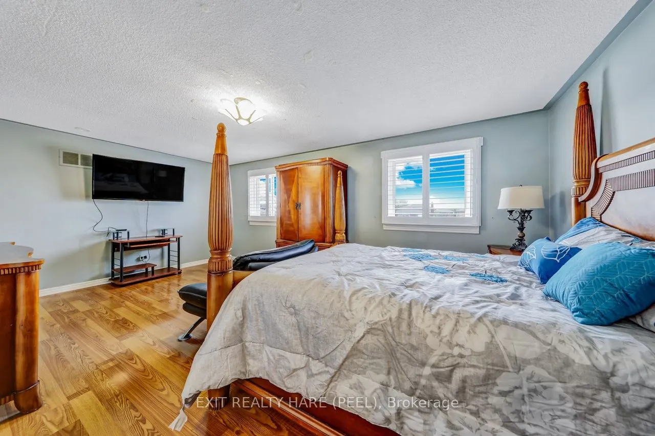212 Vodden Street W