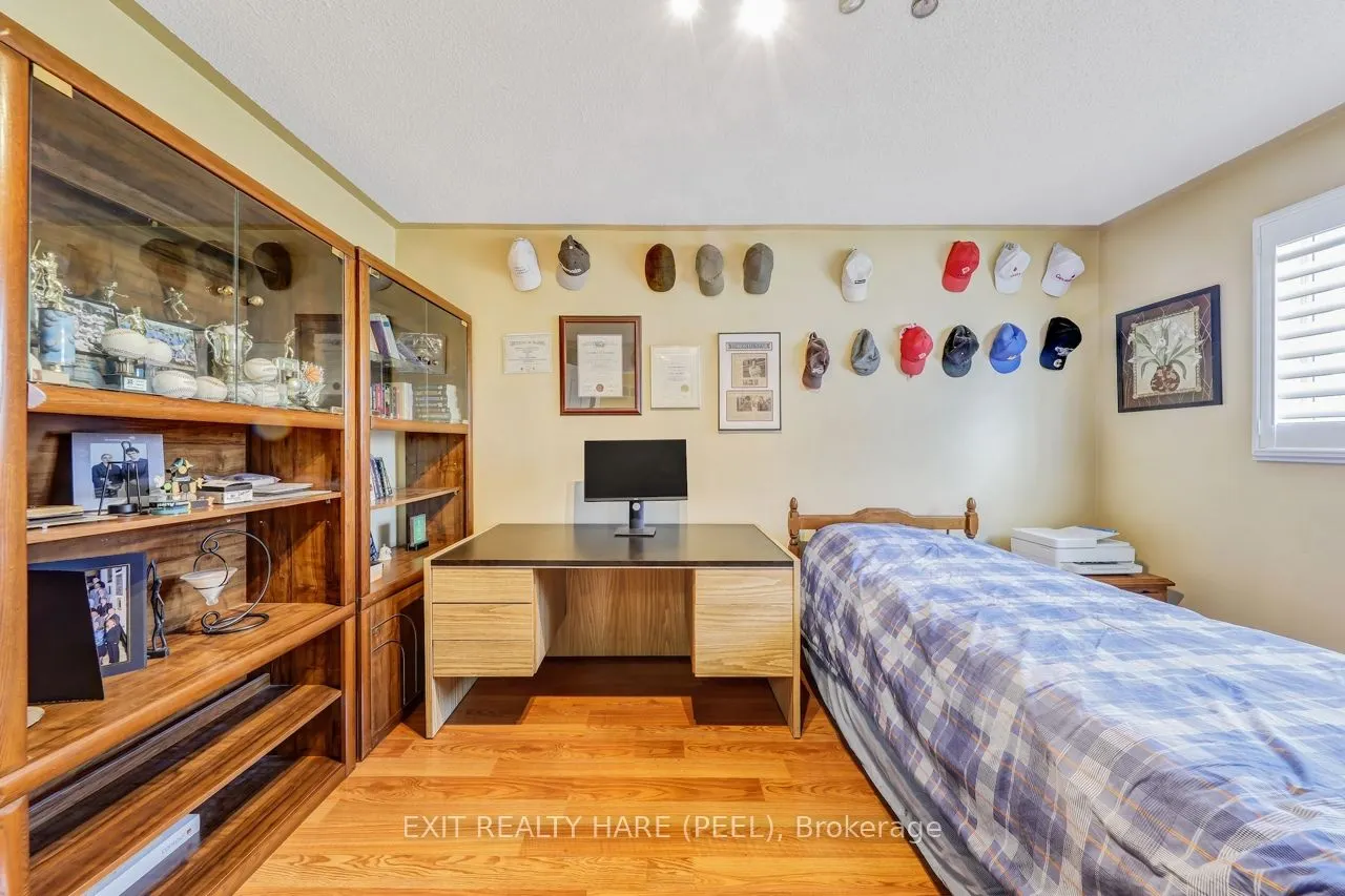 212 Vodden Street W
