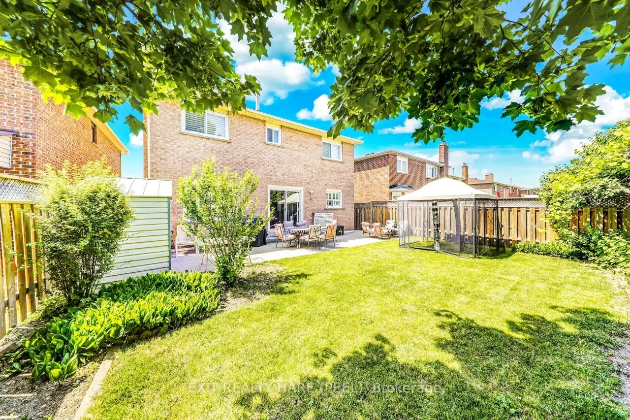 212 Vodden Street W
