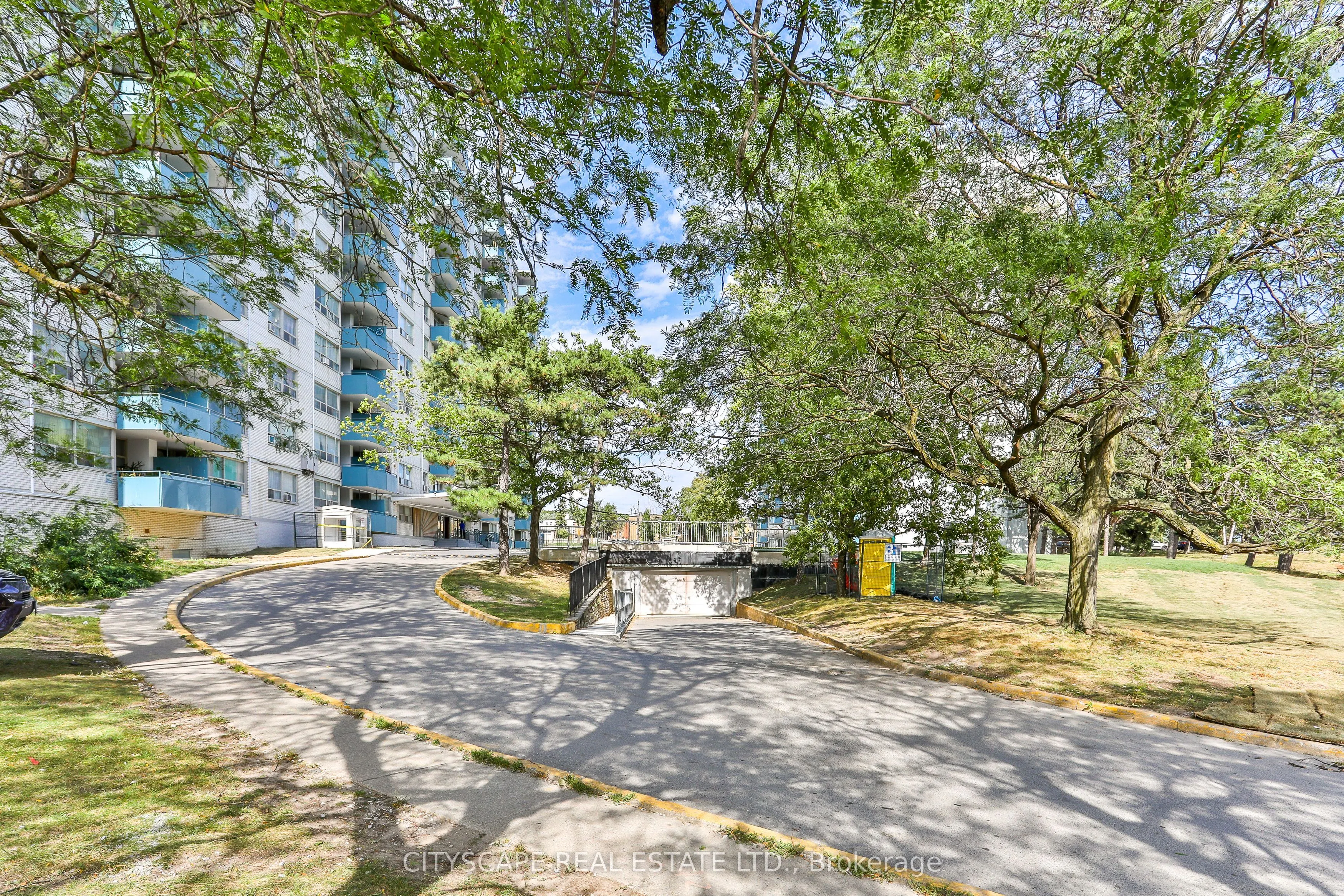 1440 Lawrence Avenue W, #506