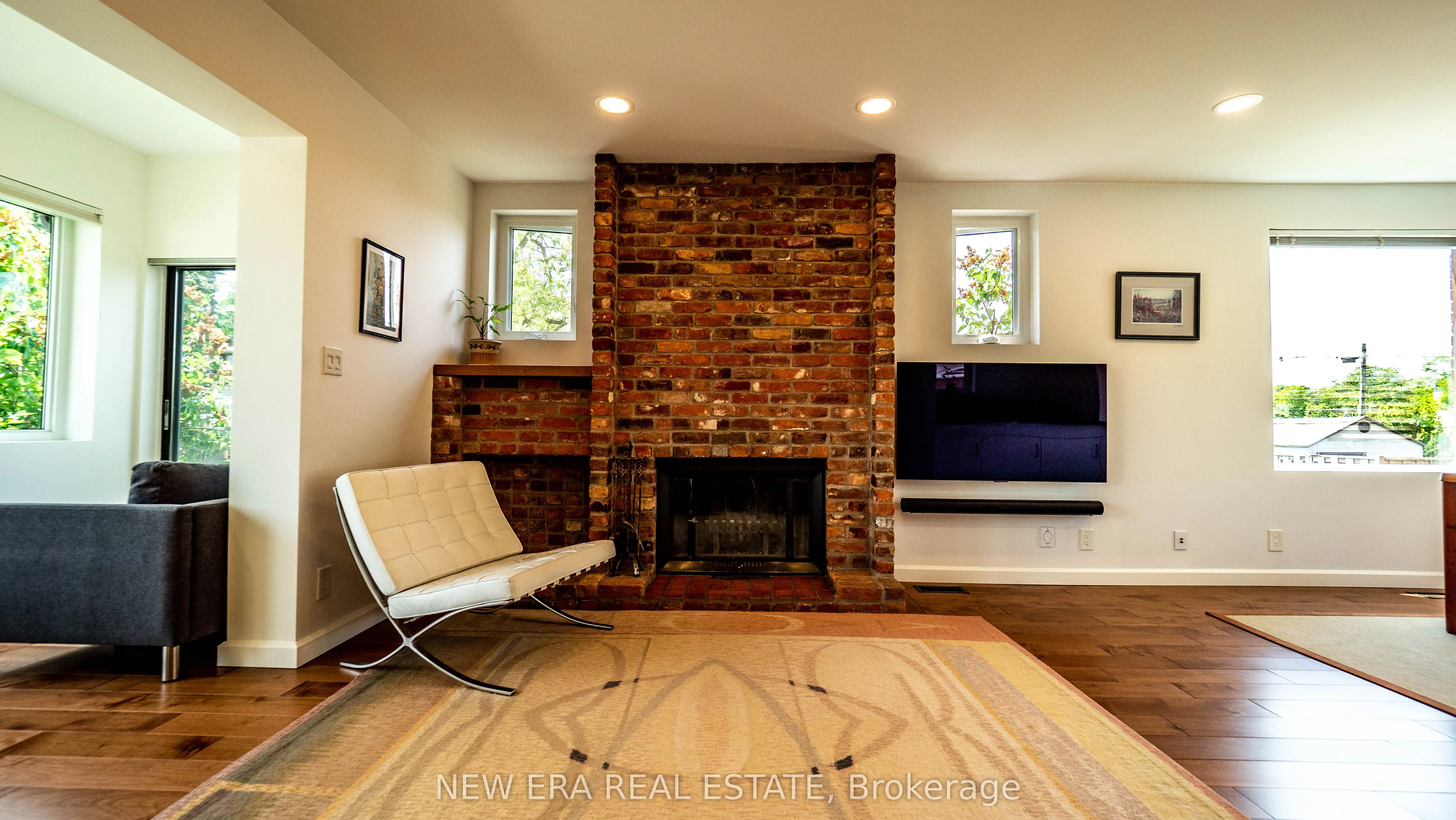 46 Forest Avenue