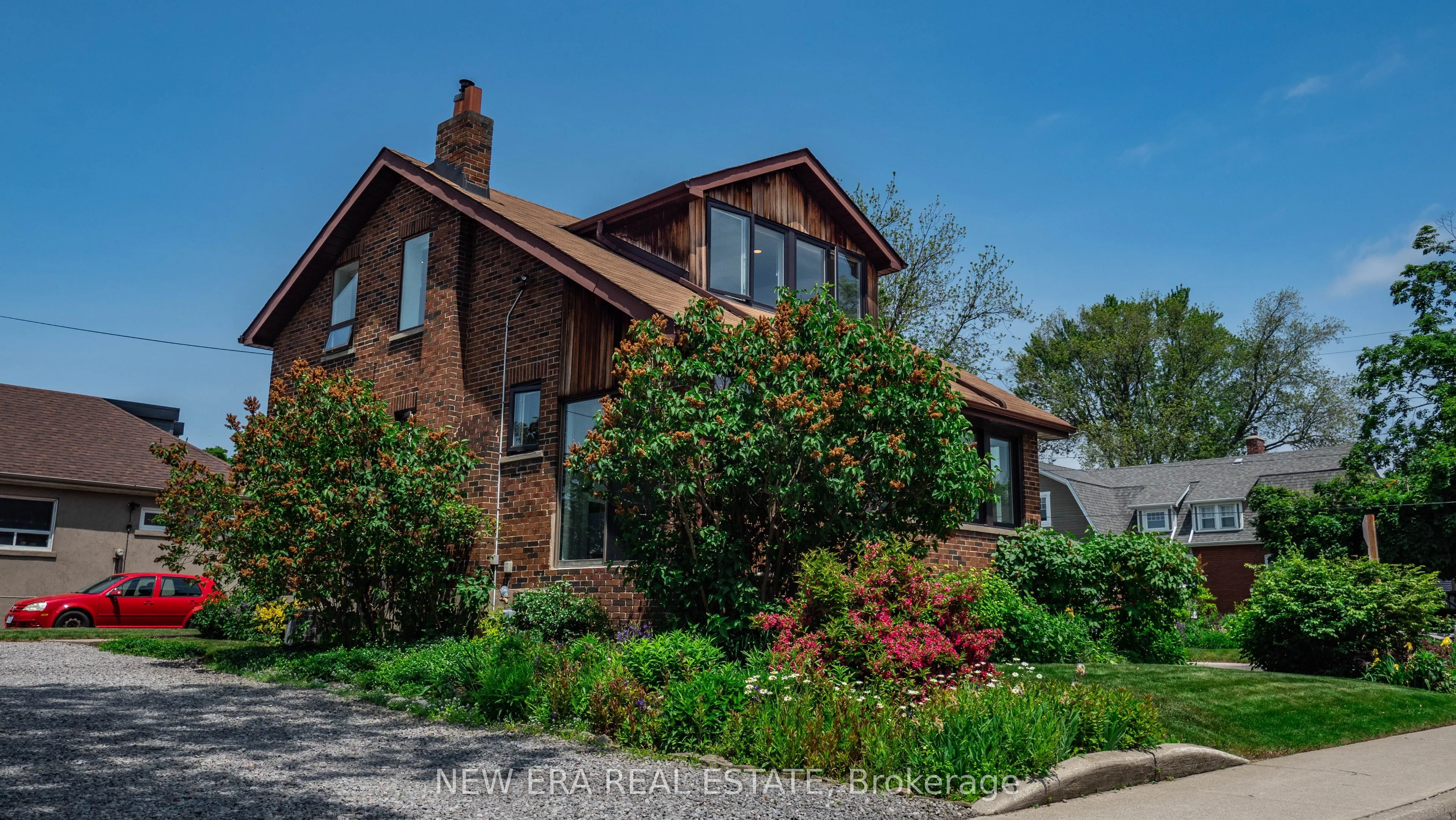 46 Forest Avenue