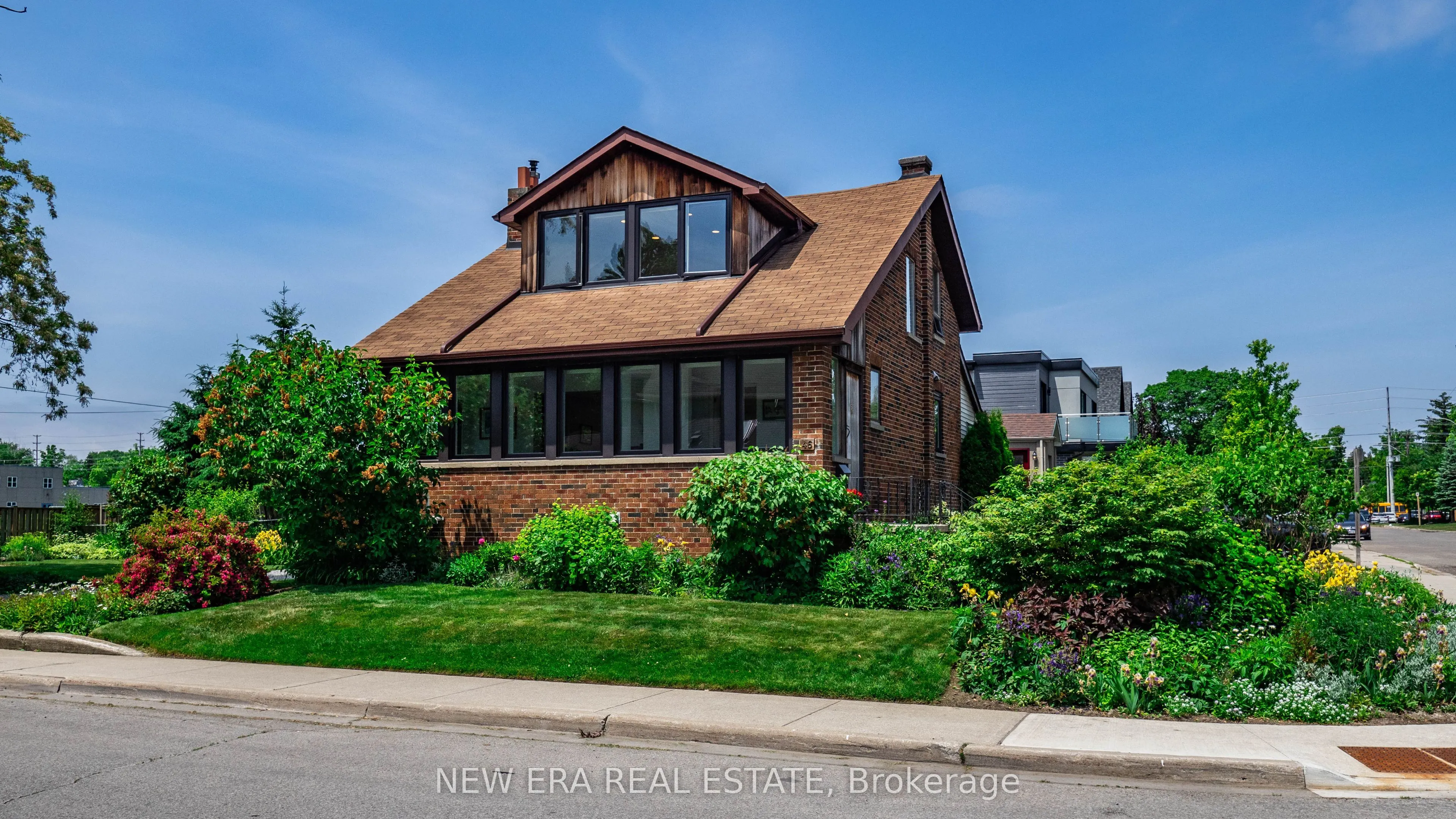 46 Forest Avenue