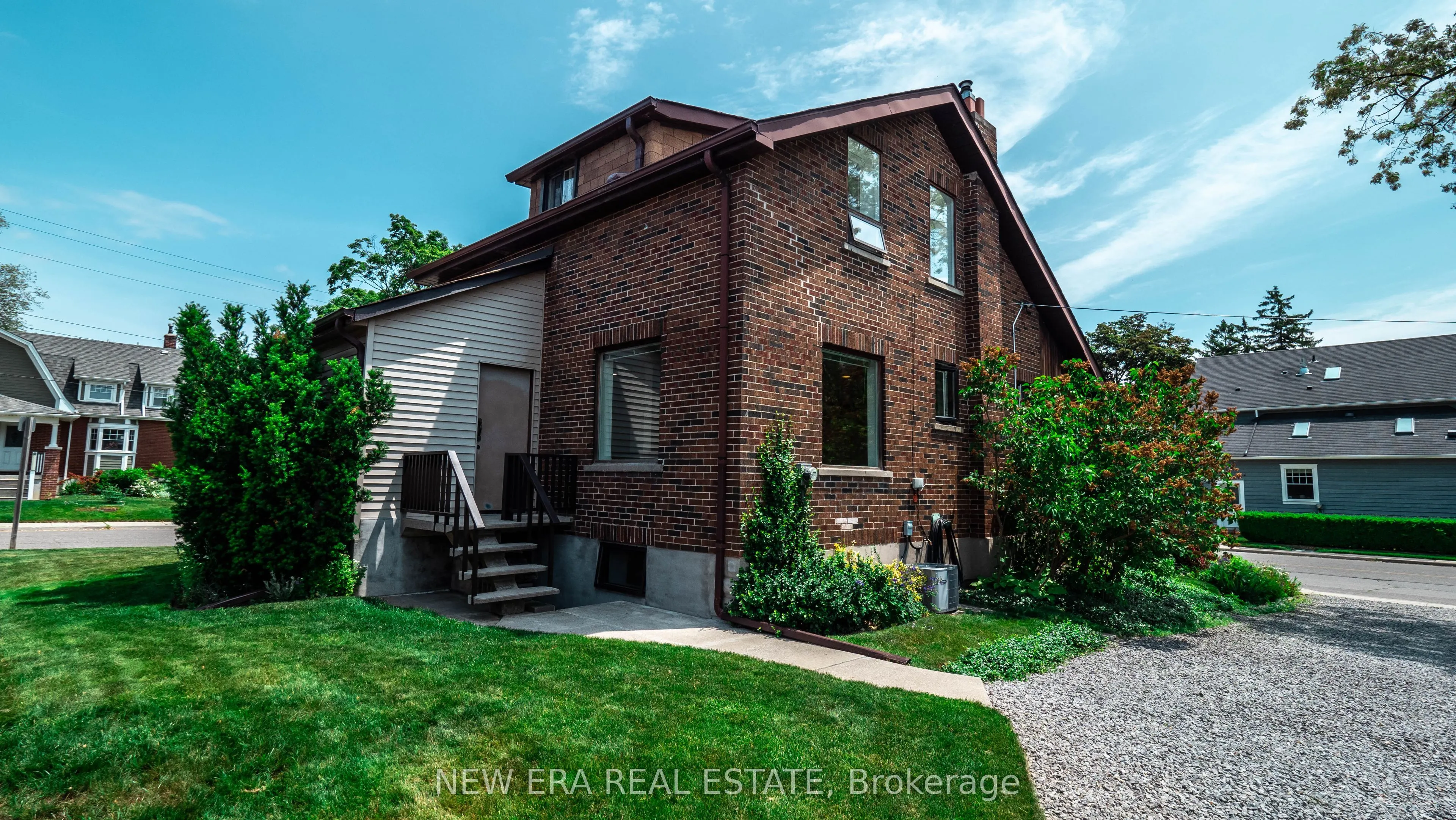 46 Forest Avenue