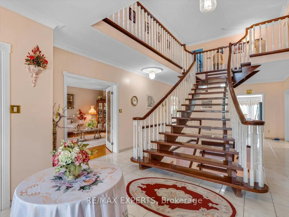 9 Cynthia Crescent