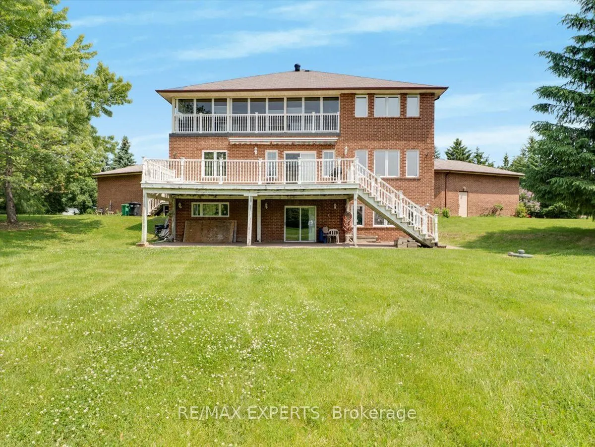 9 Cynthia Crescent