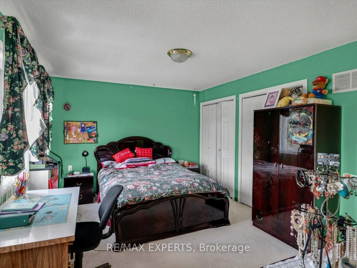 9 Cynthia Crescent