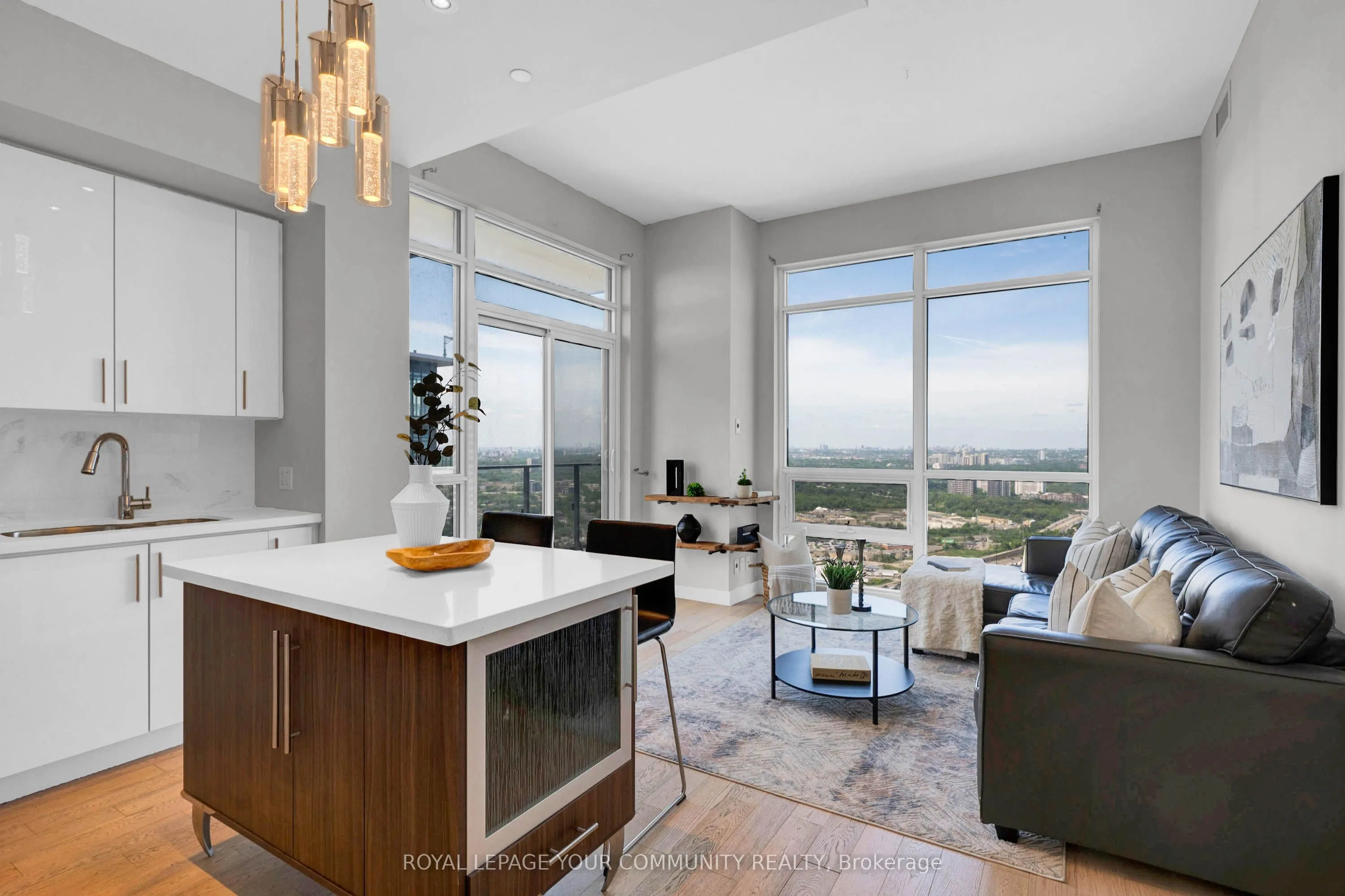 2220 Lakeshore Boulevard W, #LP04