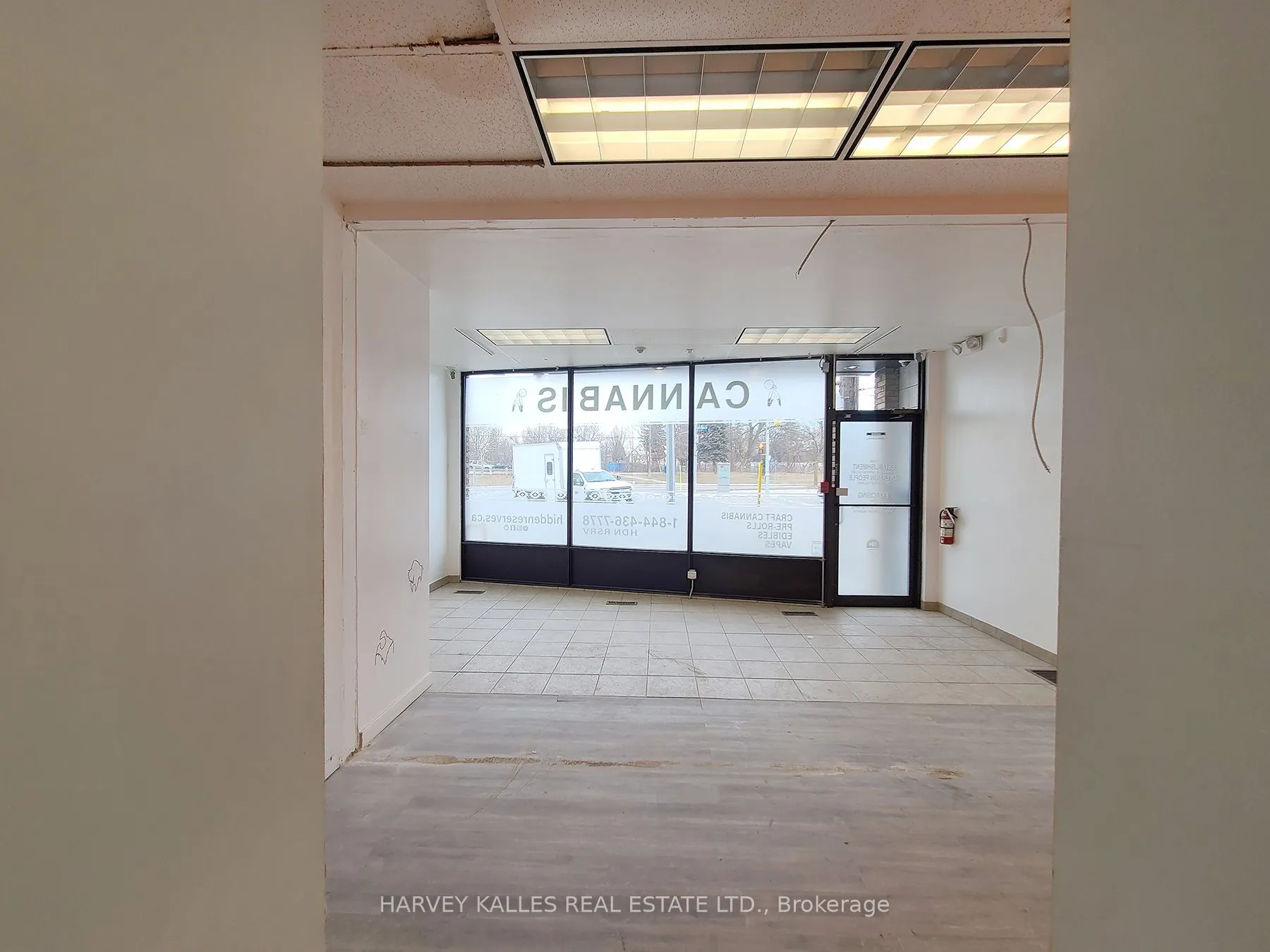 3813 Lake Shore Boulevard W, #retail