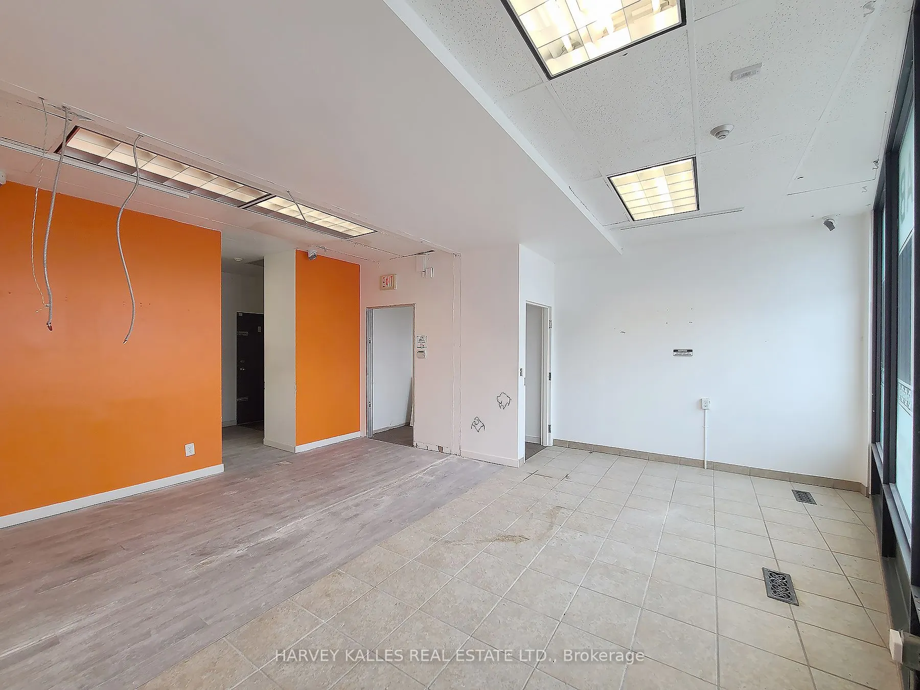3813 Lake Shore Boulevard W, #retail