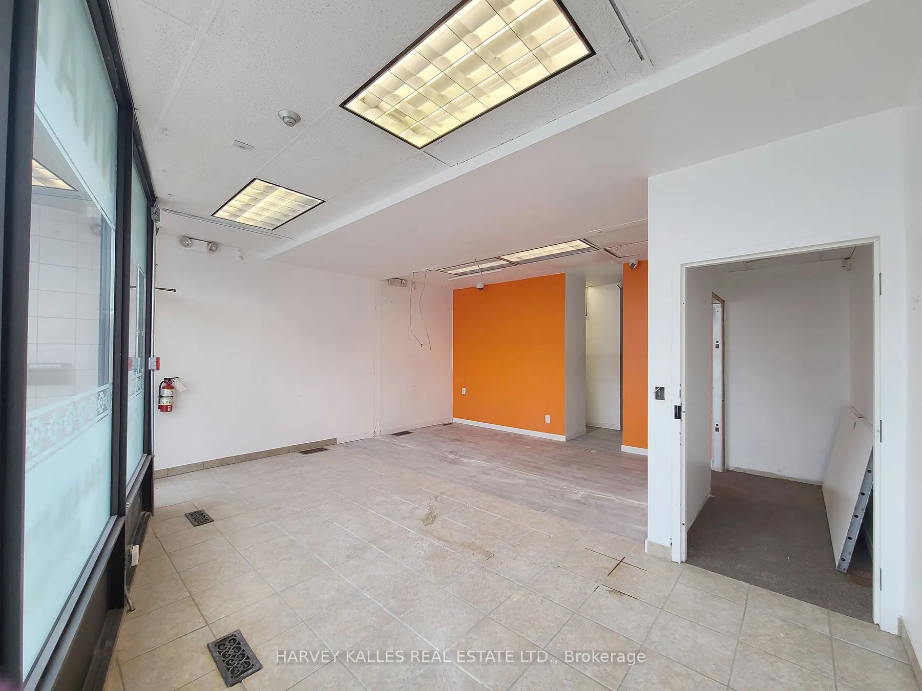3813 Lake Shore Boulevard W, #retail