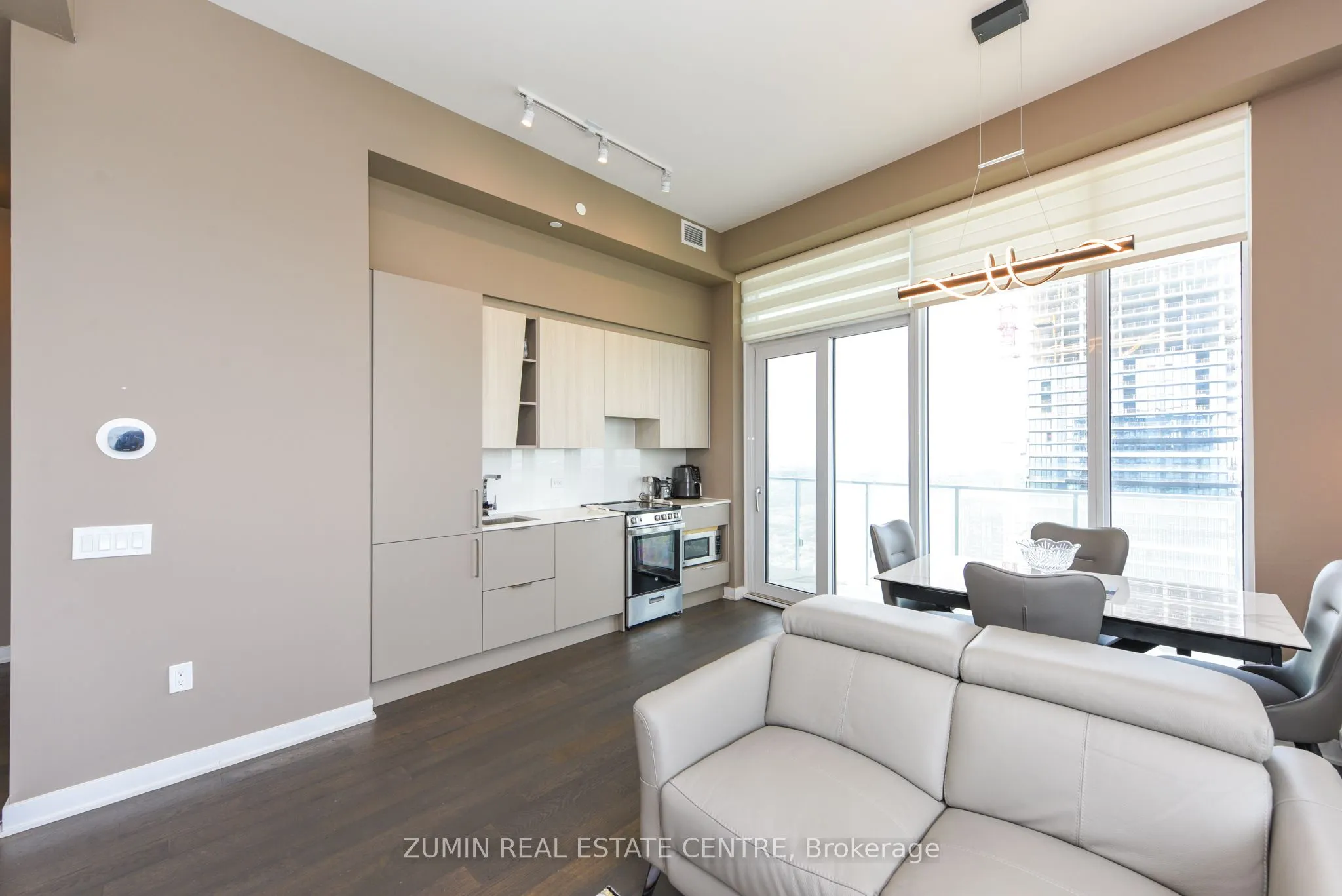 3900 Confederation Parkway #5907