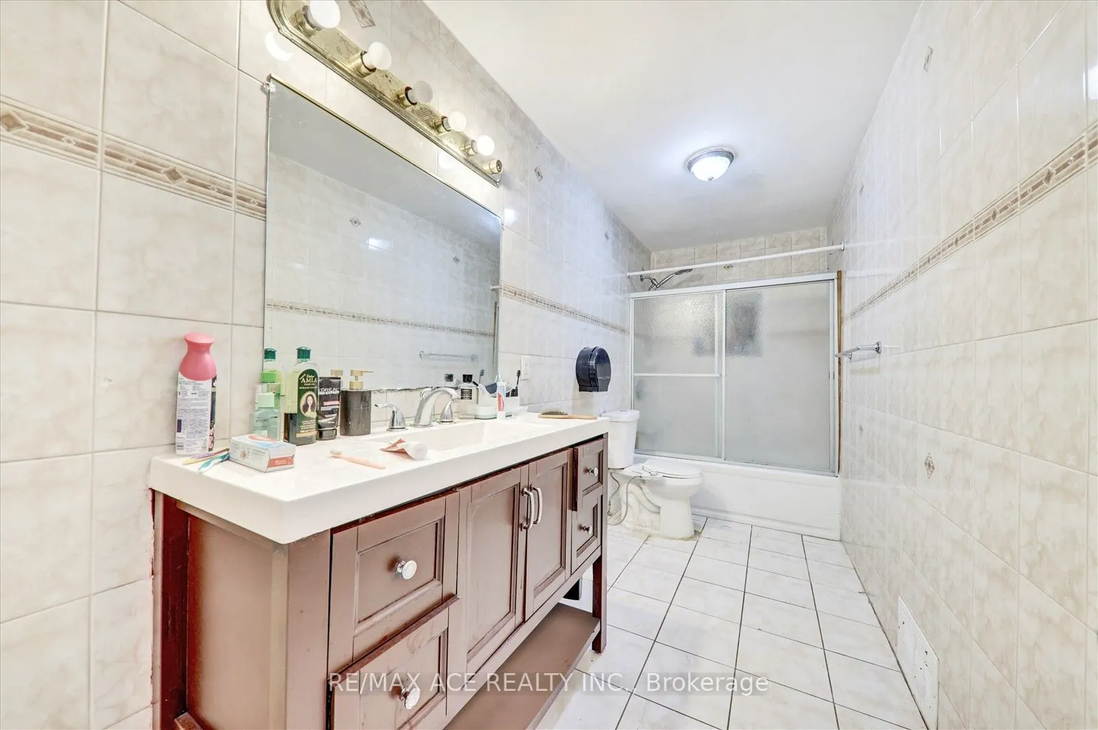 3215 Parkerhill Road
