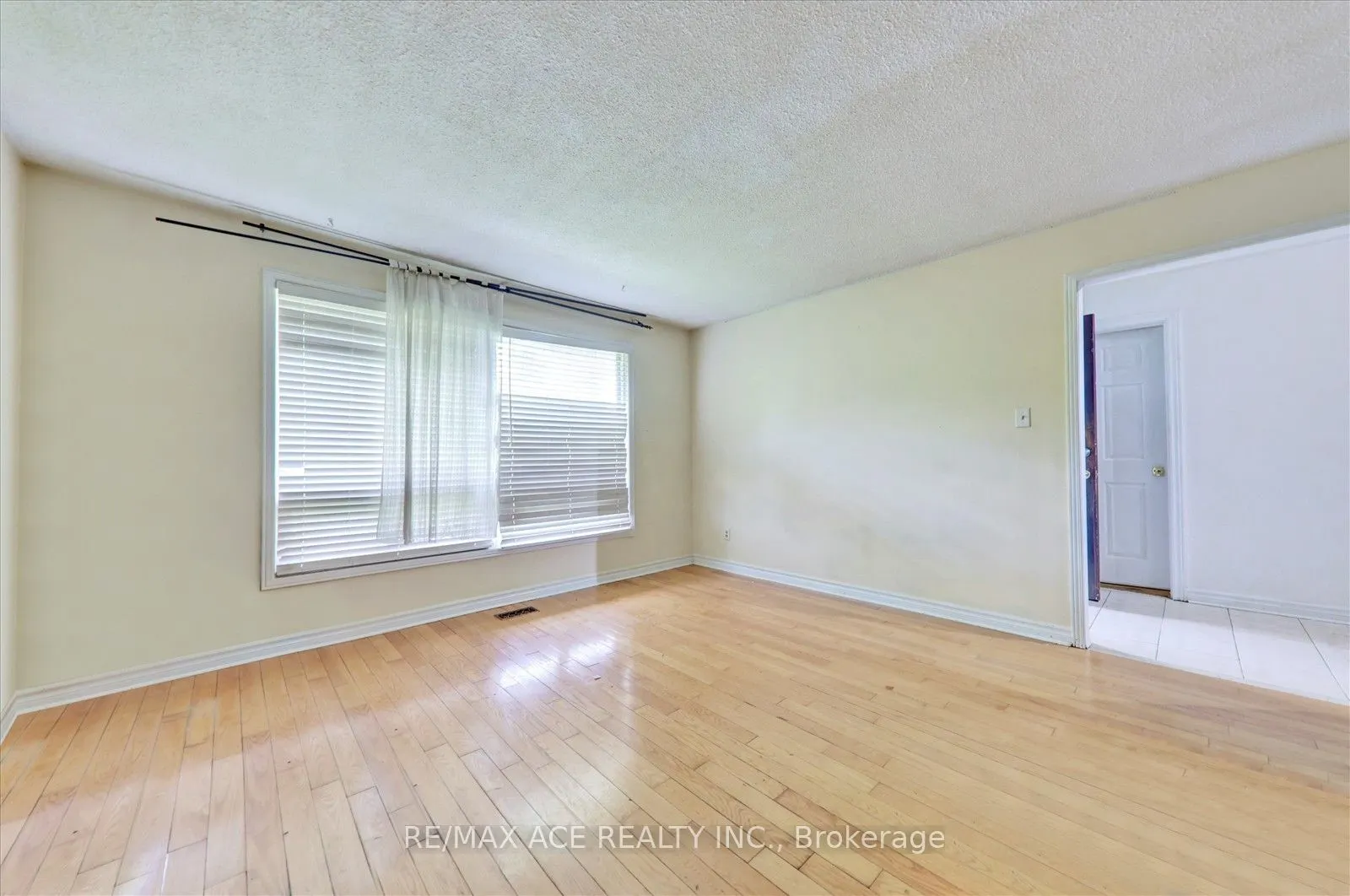 3215 Parkerhill Road