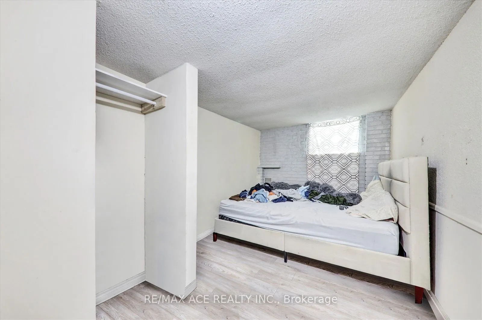 3215 Parkerhill Road
