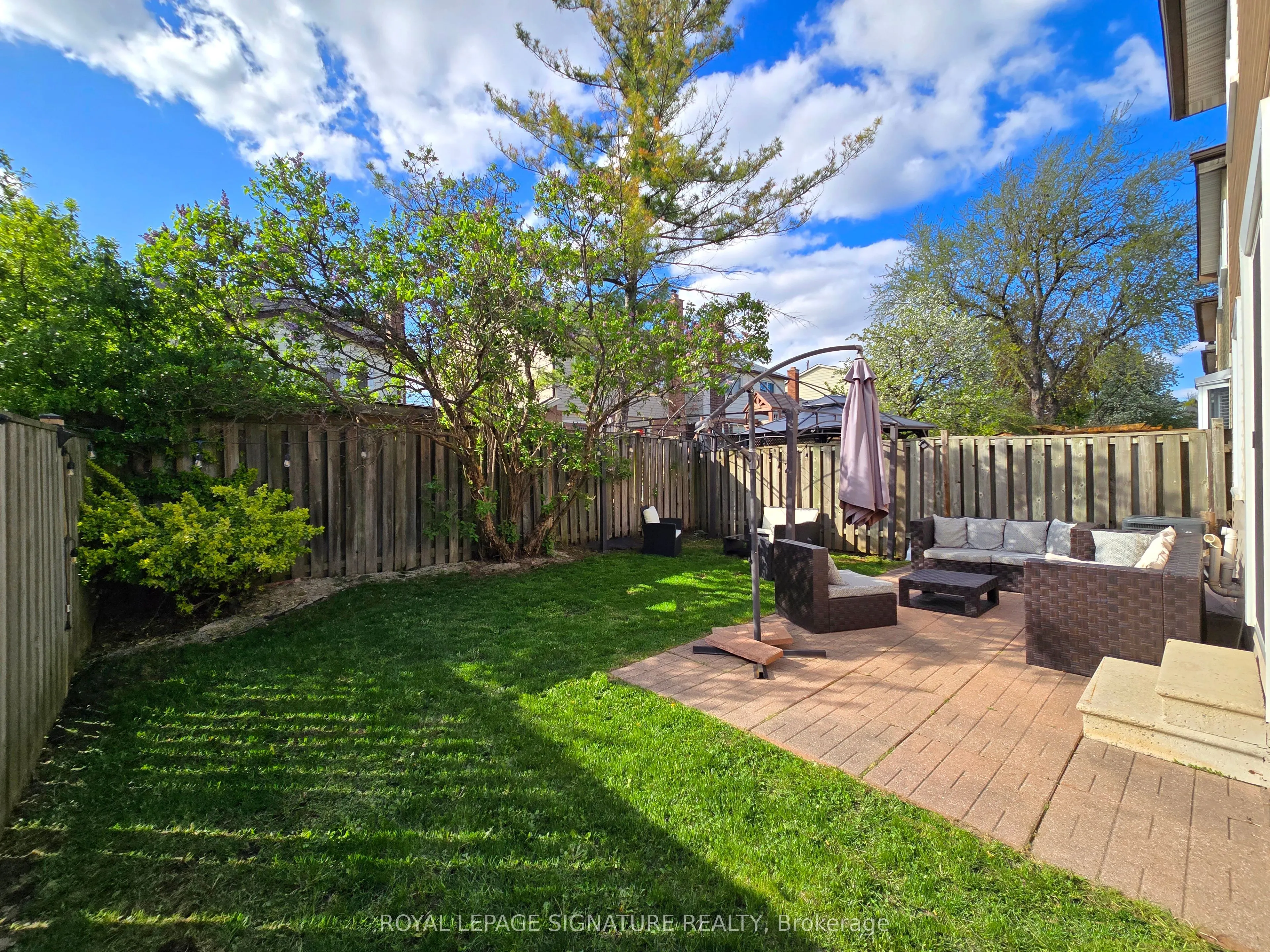 4 Greenleaf Crescent