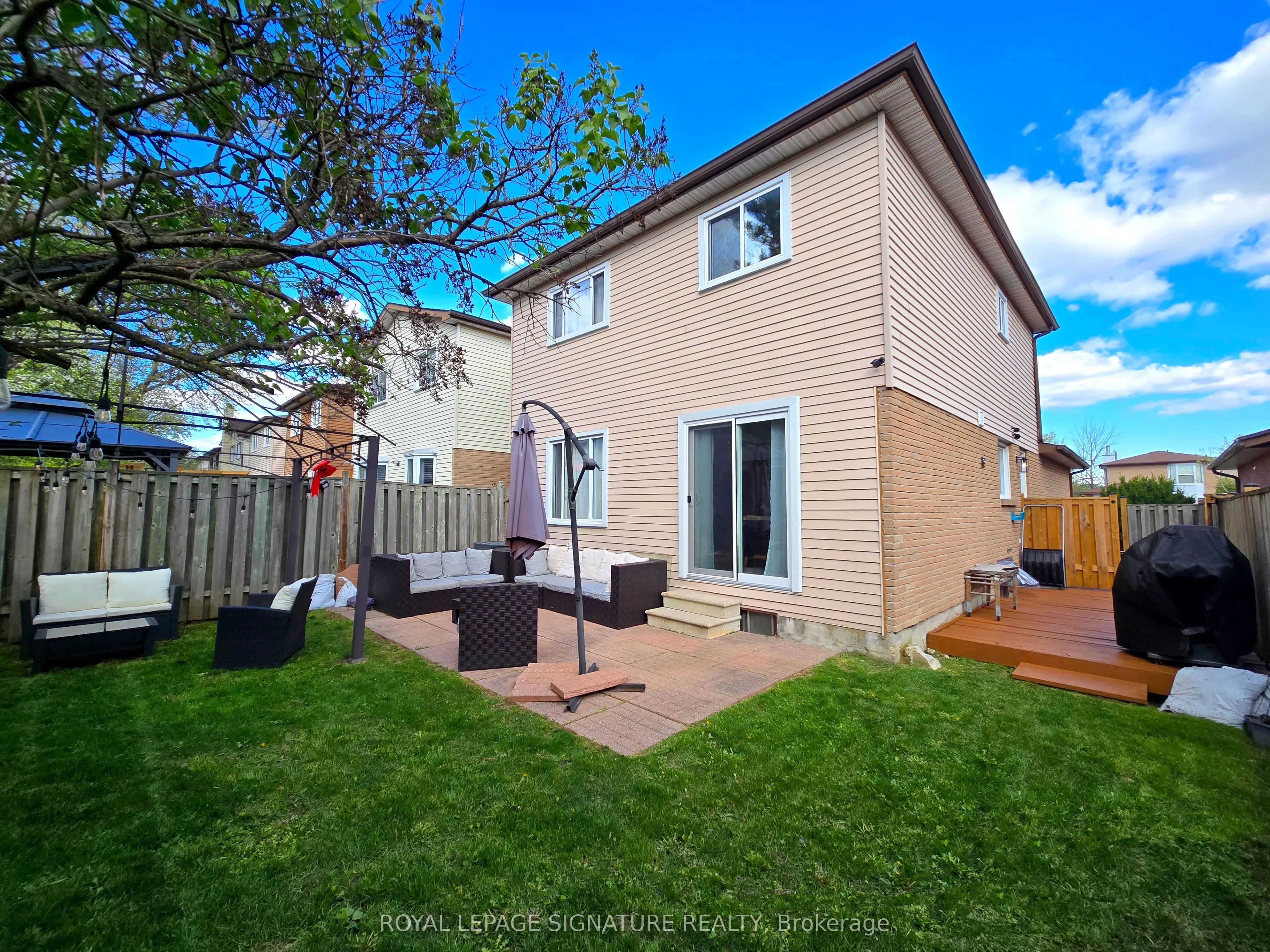 4 Greenleaf Crescent