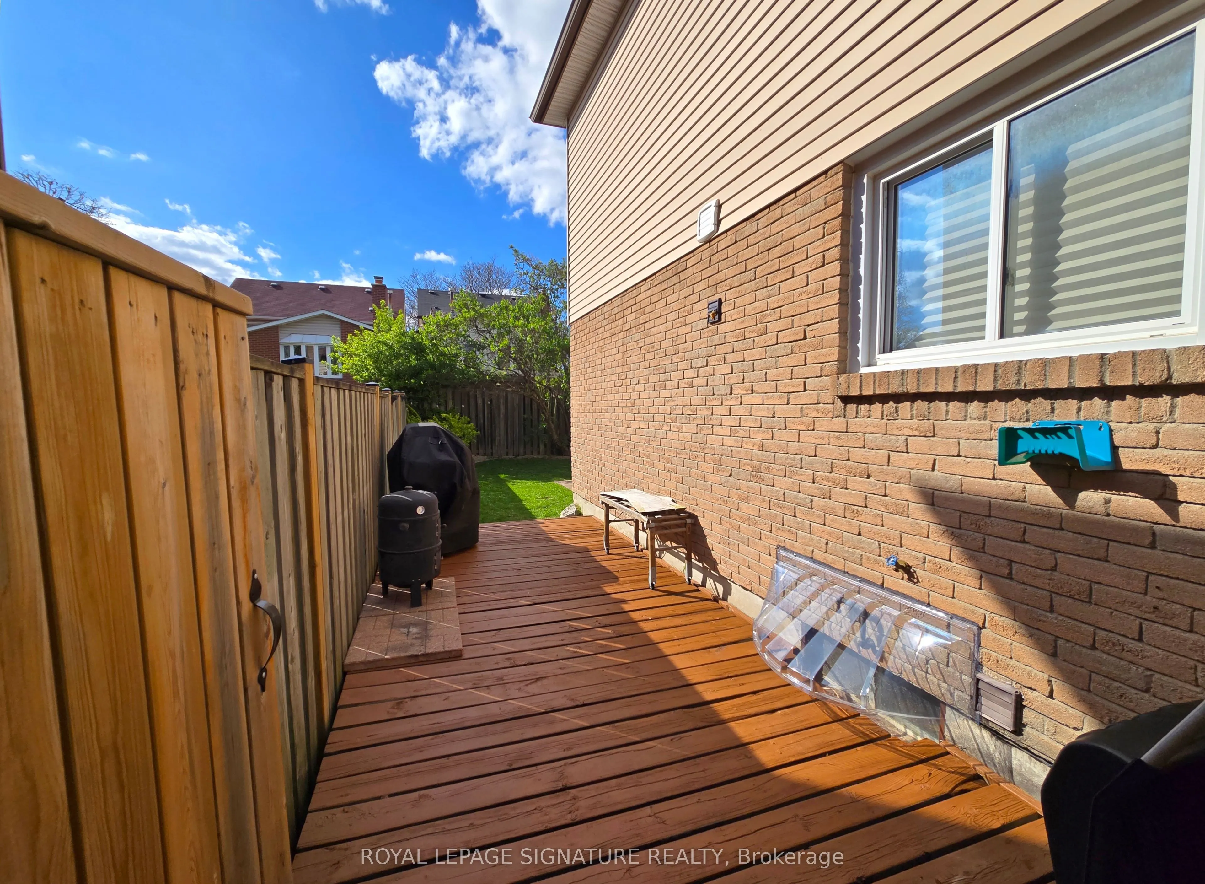 4 Greenleaf Crescent
