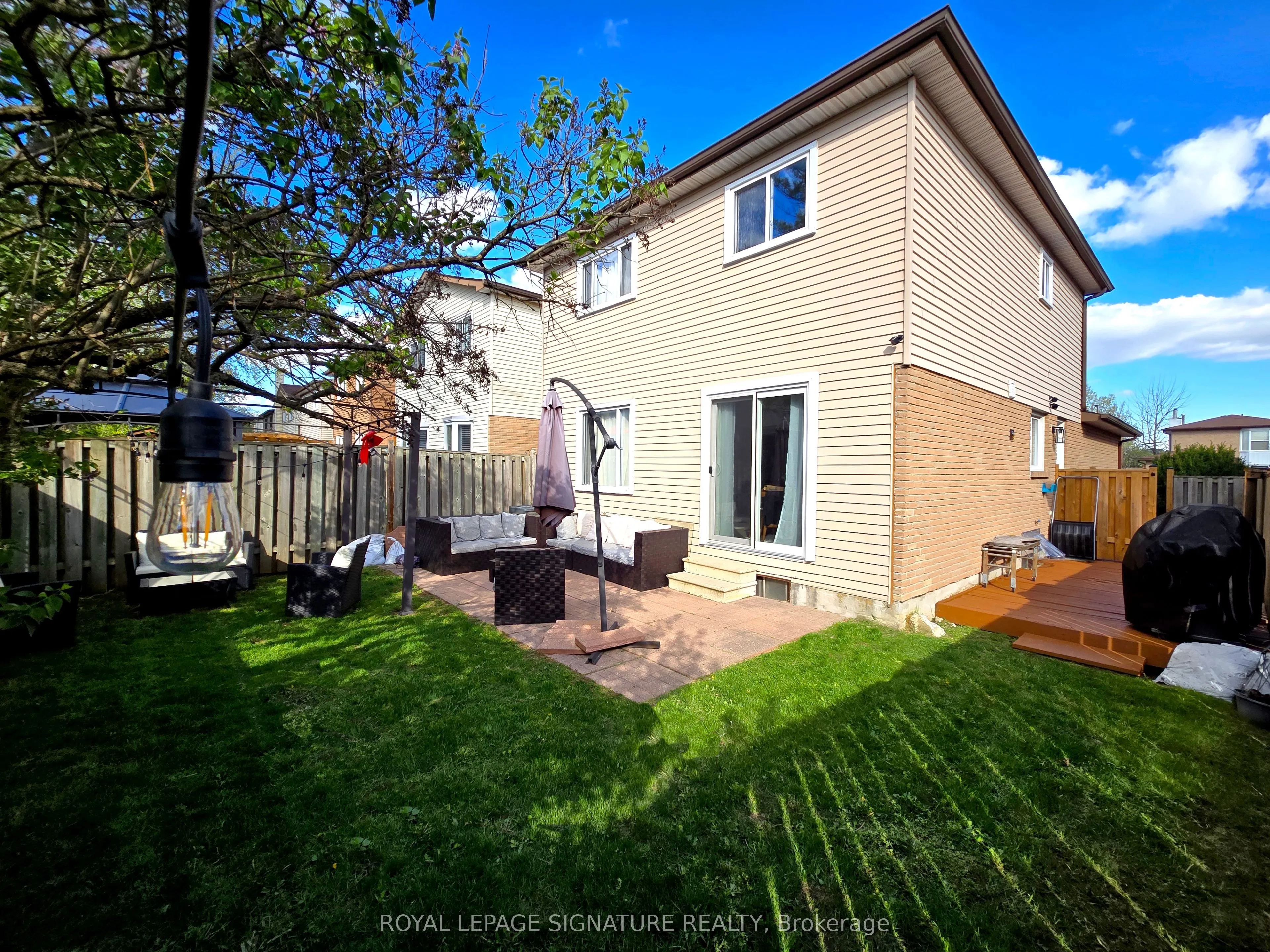 4 Greenleaf Crescent