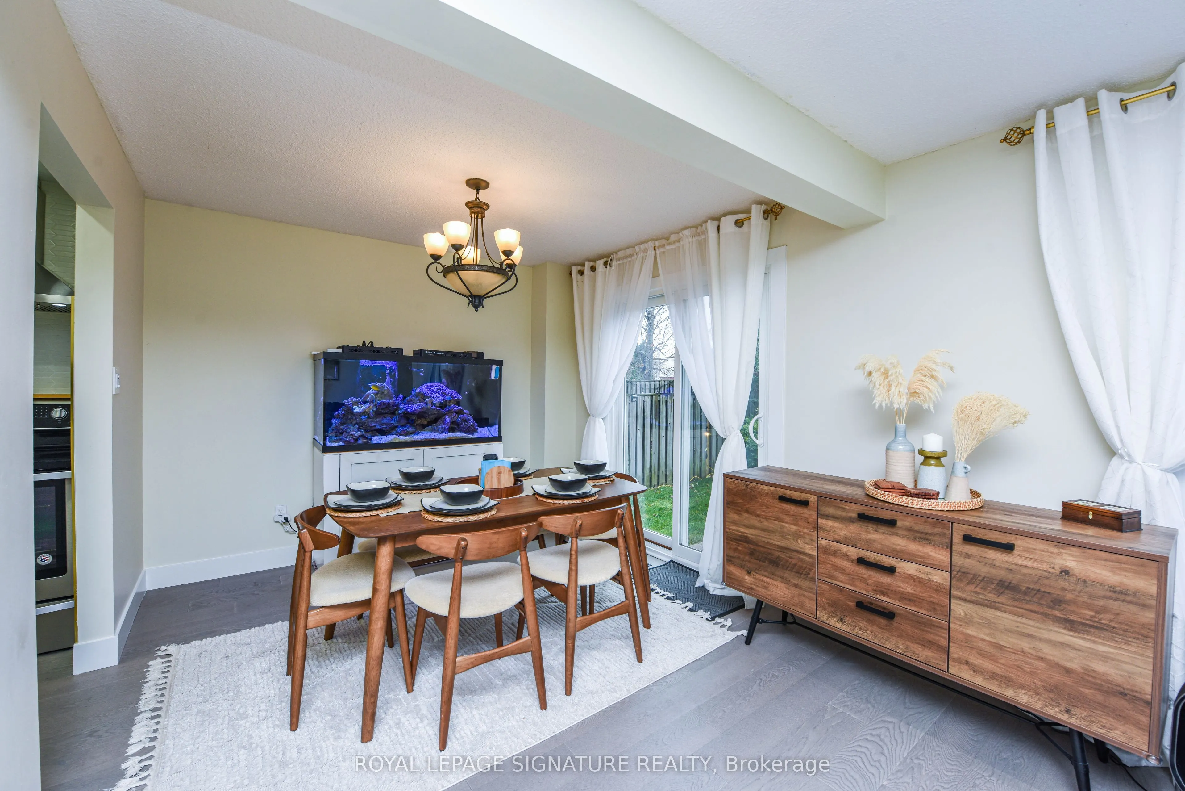 4 Greenleaf Crescent