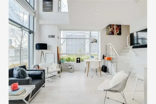 80 Marine Parade Drive