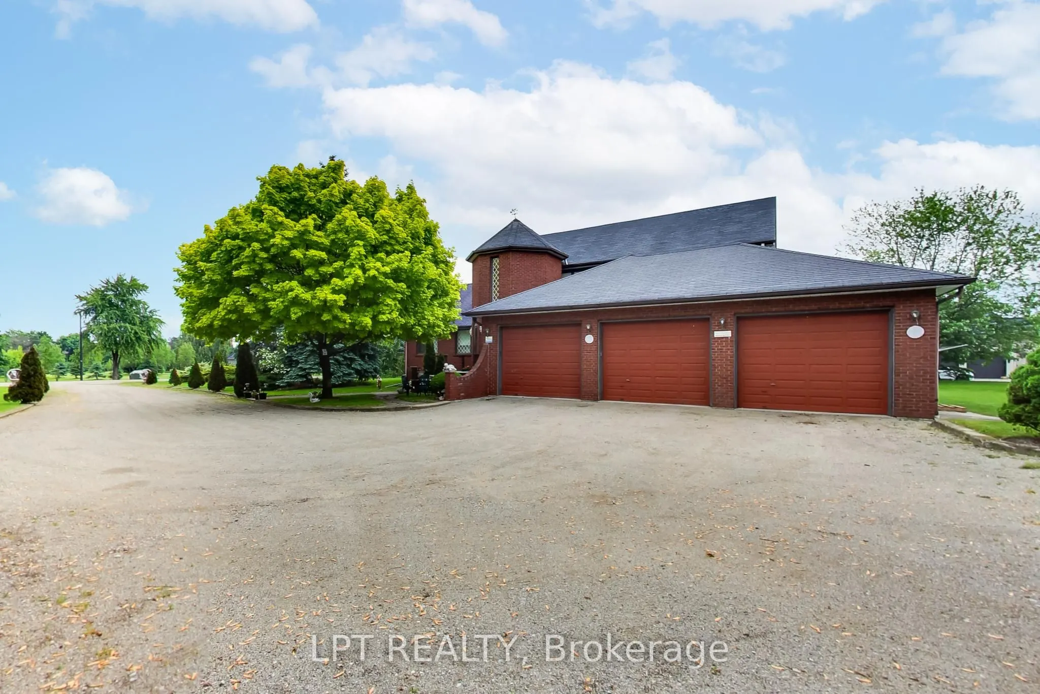 6 Fenton Way