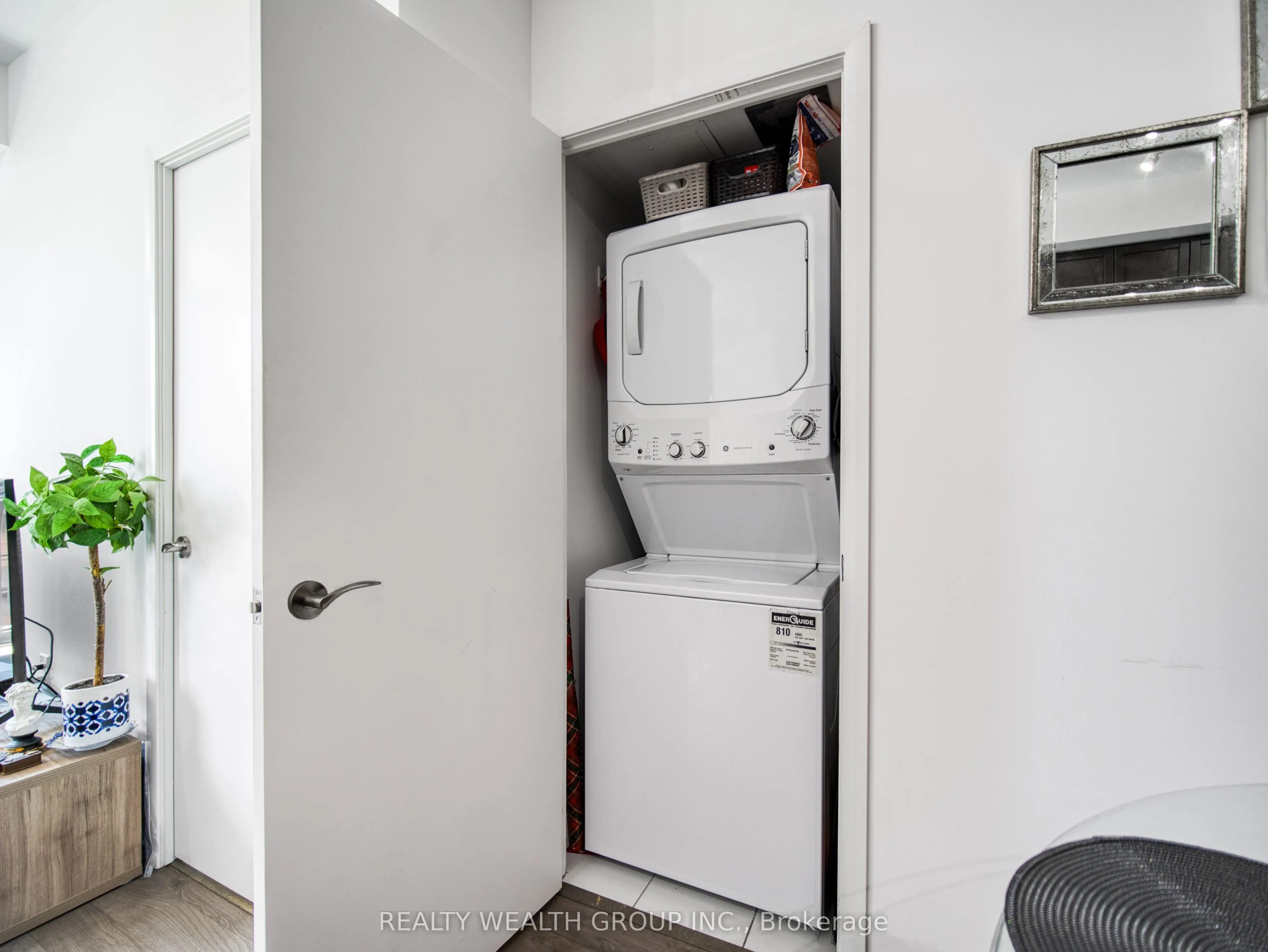 3091 Dufferin Street, #610