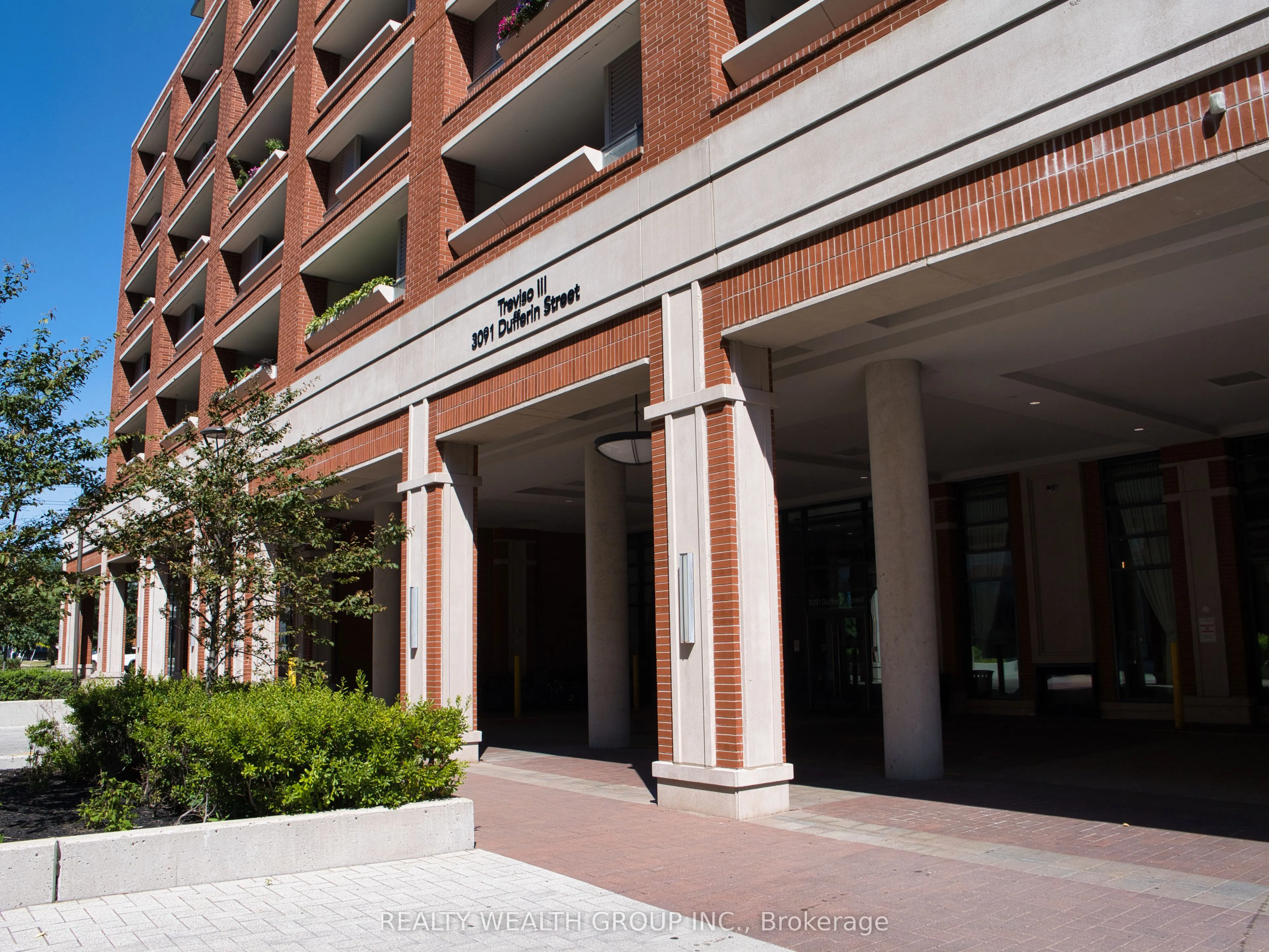 3091 Dufferin Street, #610