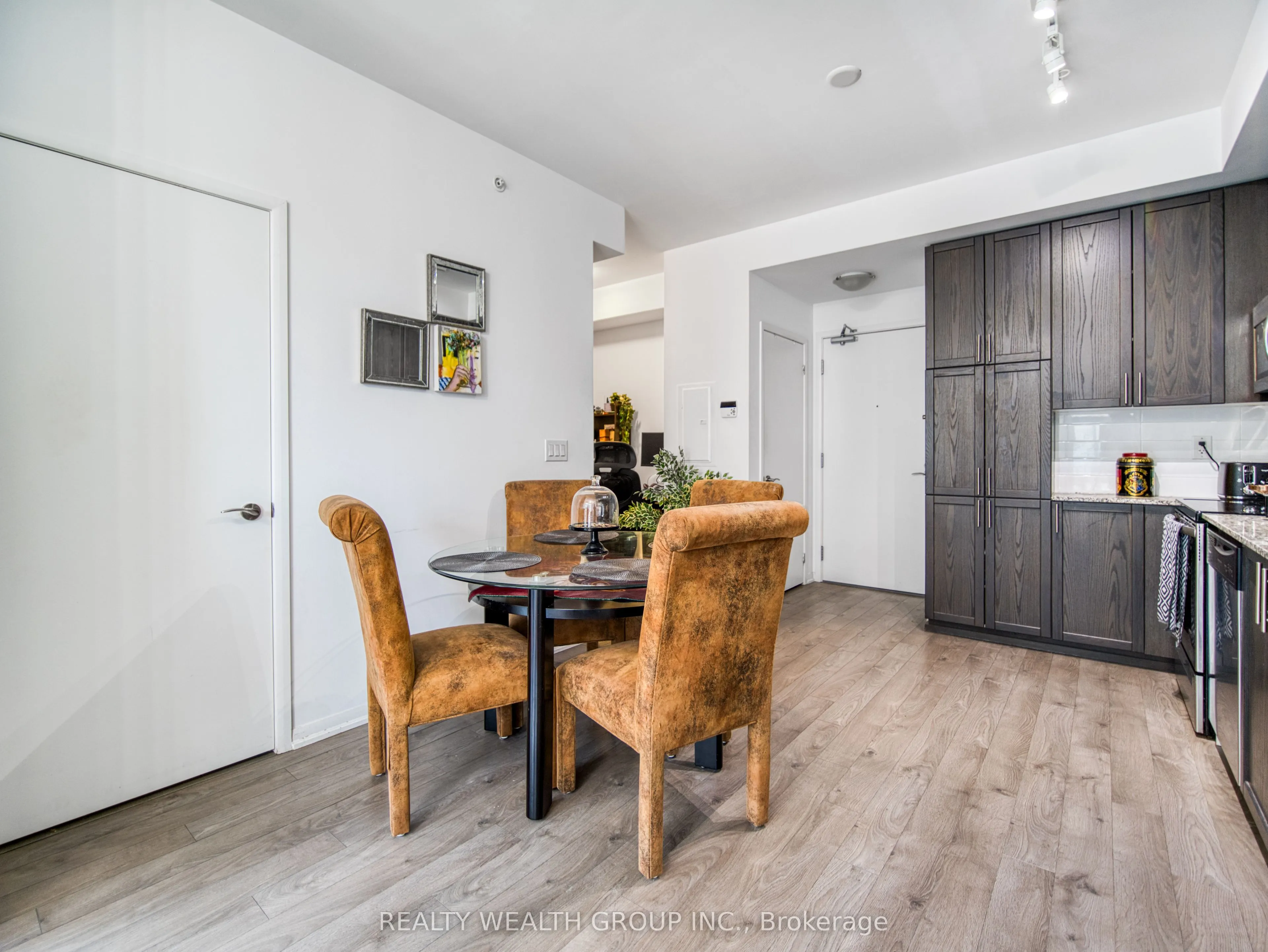 3091 Dufferin Street, #610