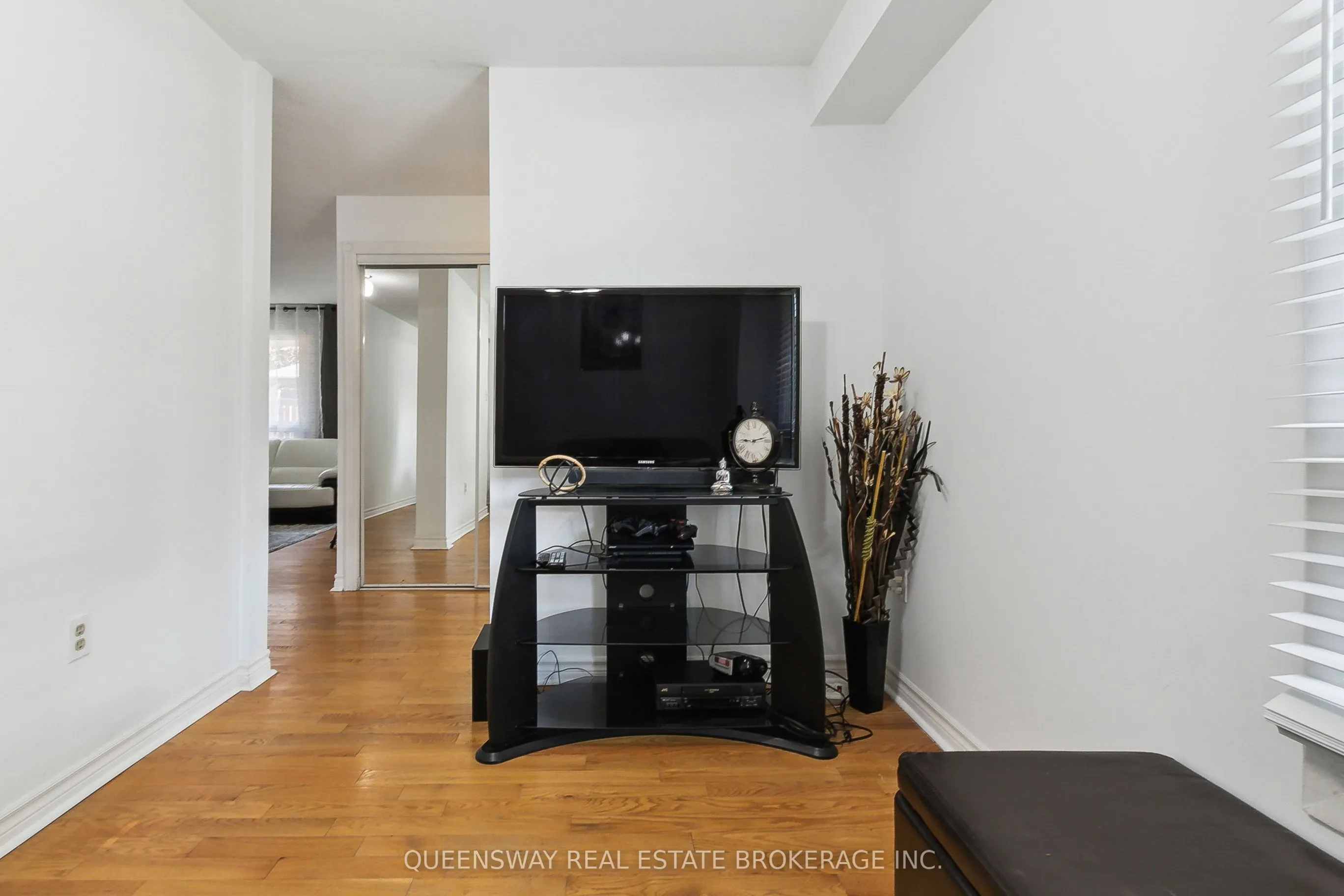 6520 Corfu Road, #1