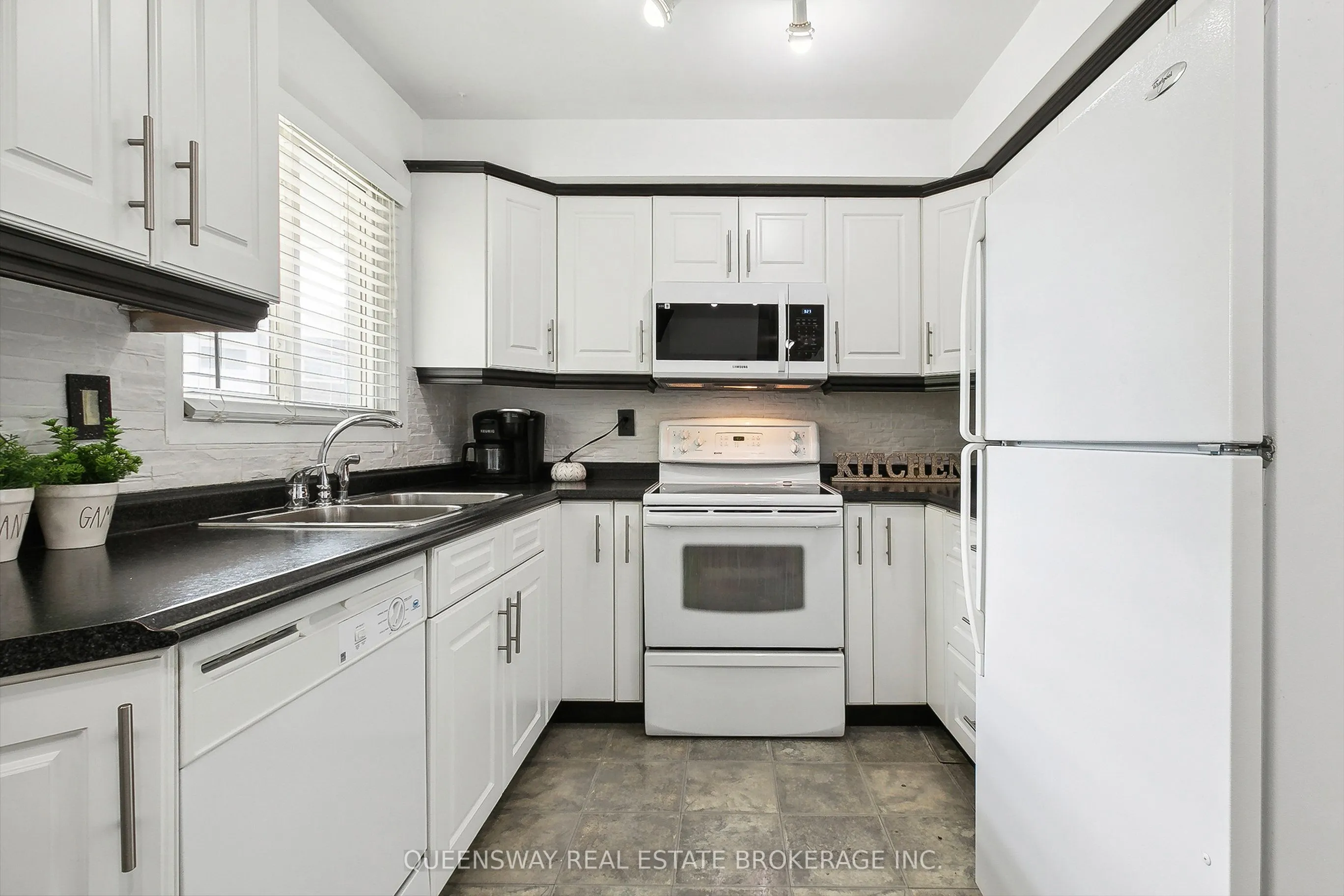6520 Corfu Road, #1