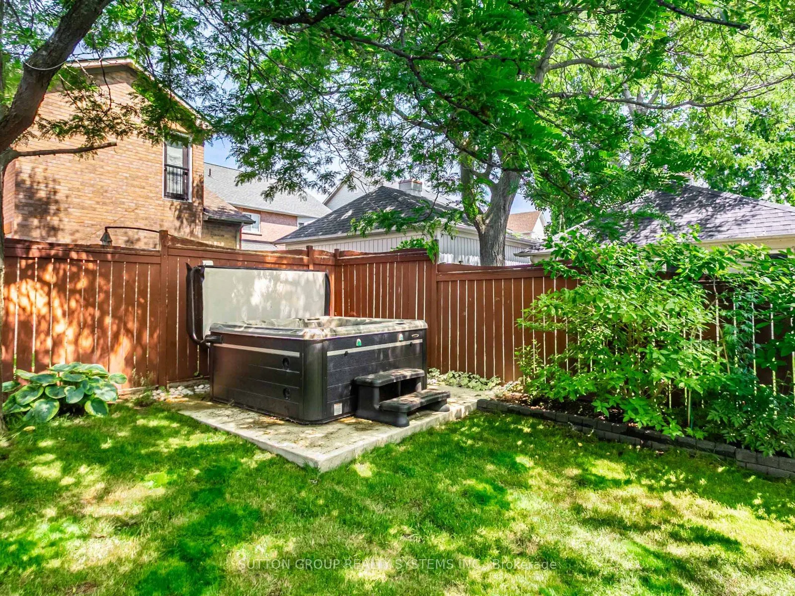 935 Gaslight Way