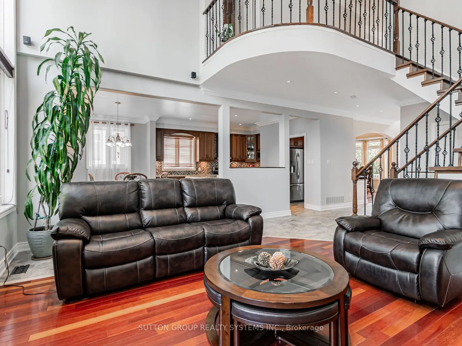 935 Gaslight Way