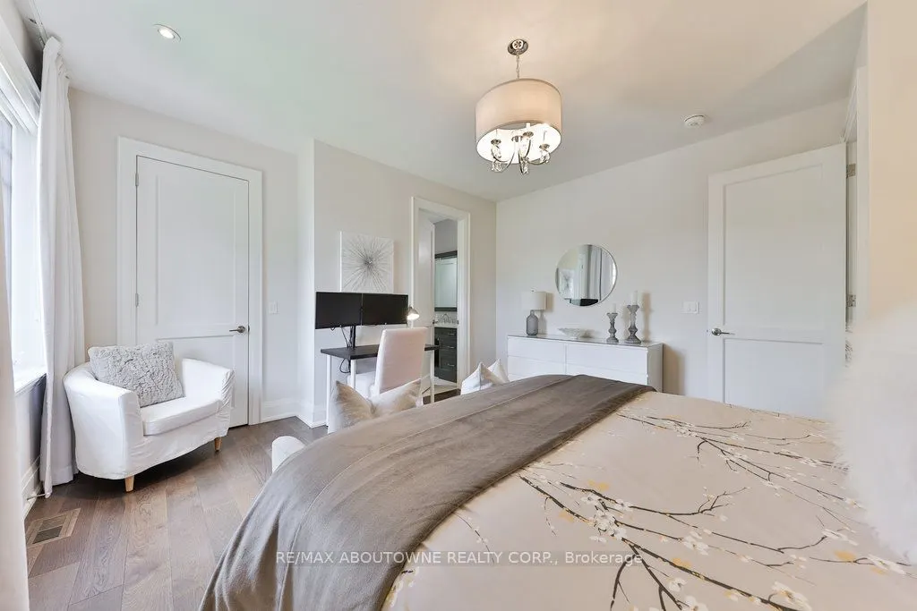 408 Saville Crescent