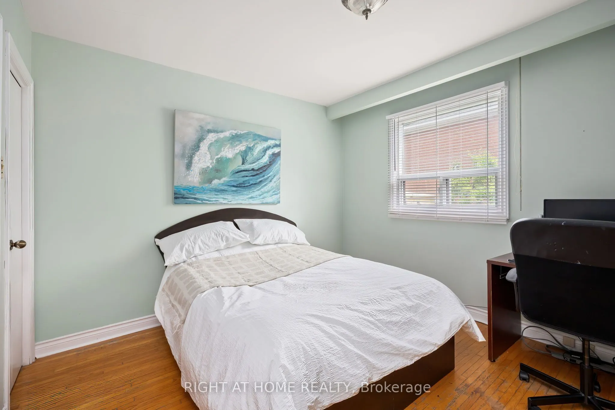 30 Hawthorne Road