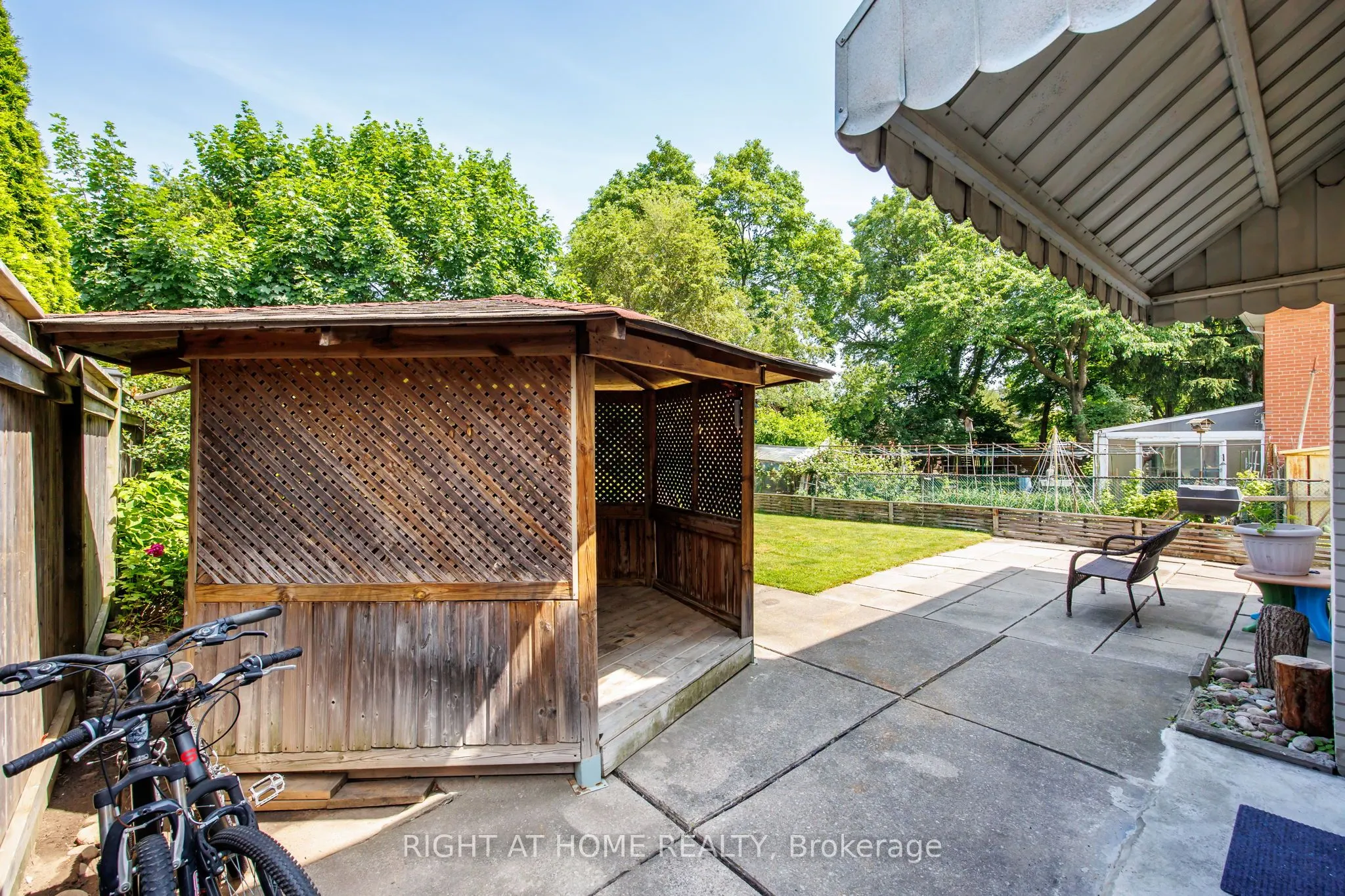 30 Hawthorne Road