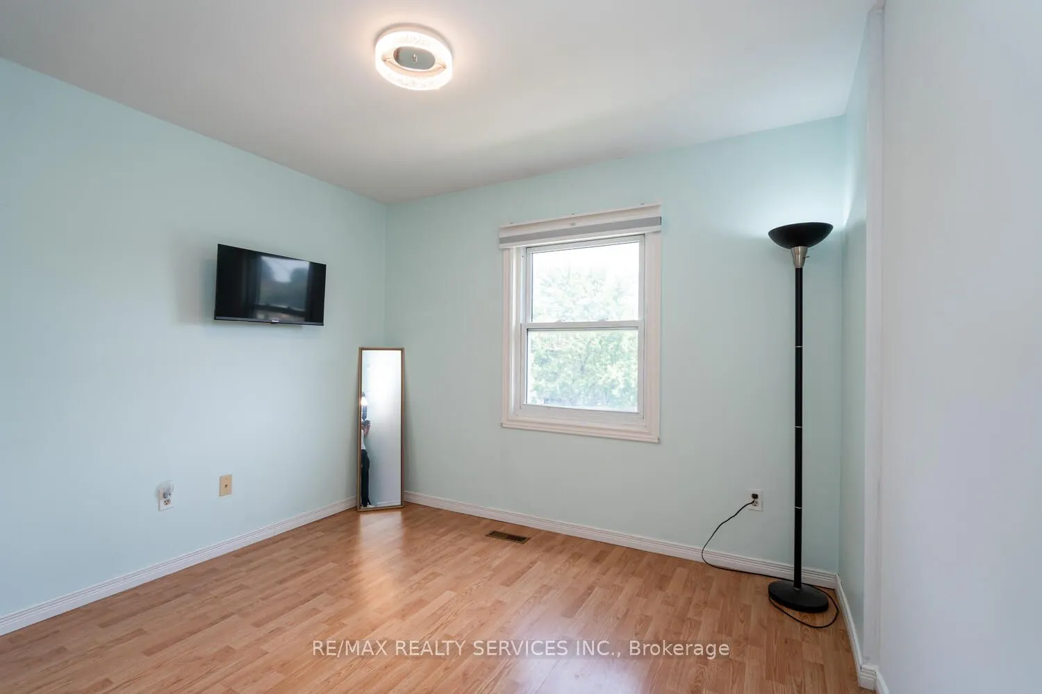 2825 Gananoque Drive, #58