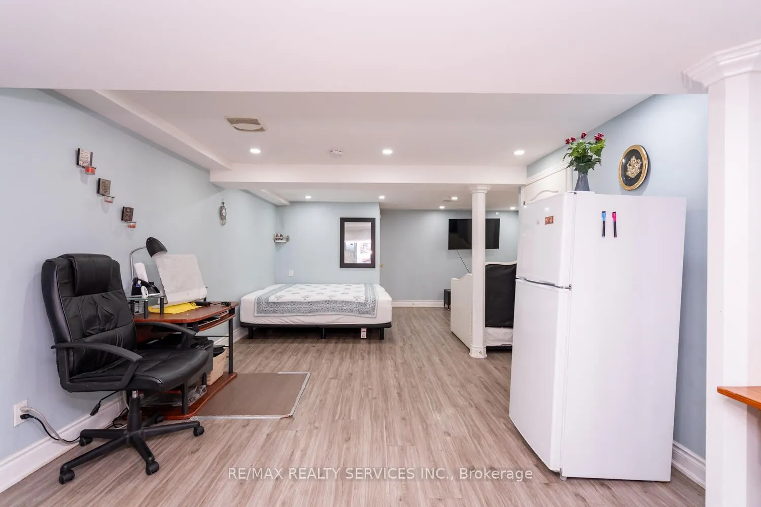 2825 Gananoque Drive, #58